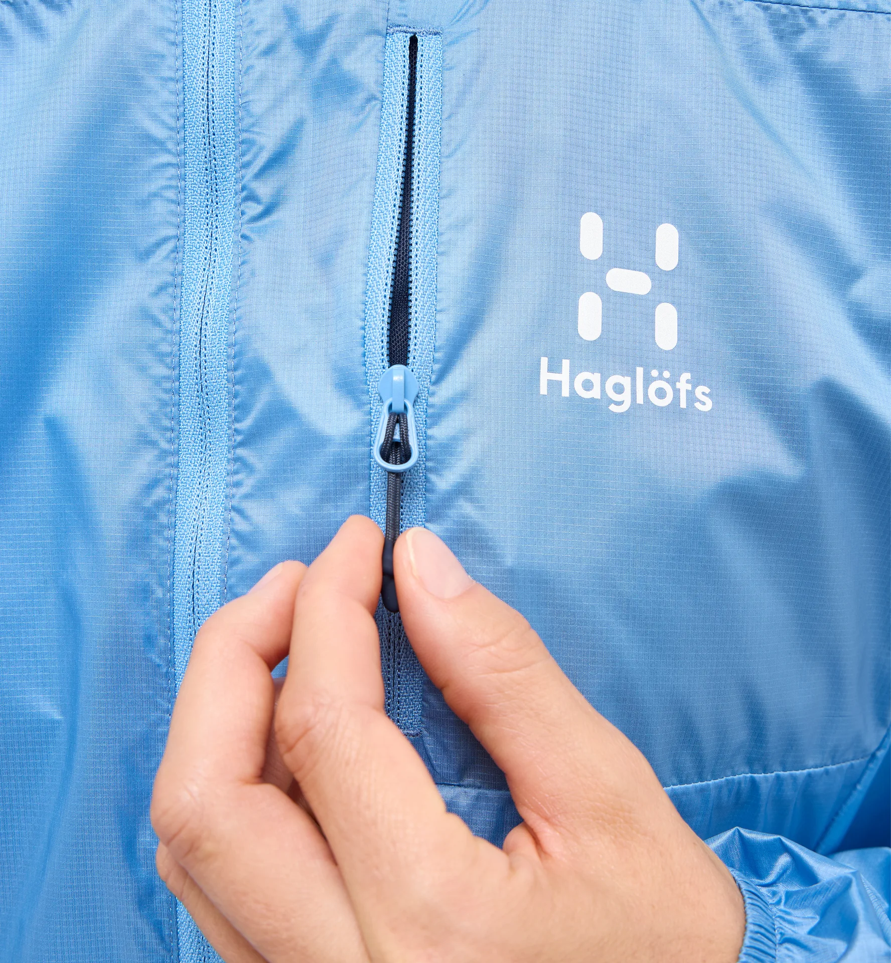 L.I.M Shield Hood Women Sky Blue