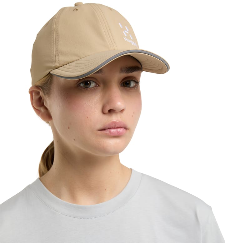 Equator III Cap Sand