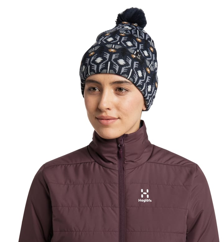 Mountain Jaquard Beanie Tarn Blue Pattern