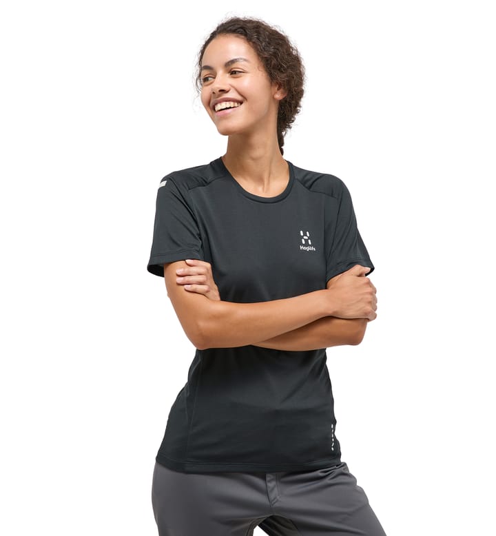 L.I.M Crux Tee Women True Black L.I.M Crux Tee Women True Black