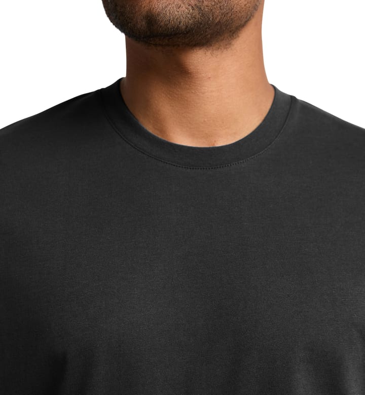 Camp Tee Men True Black Solid