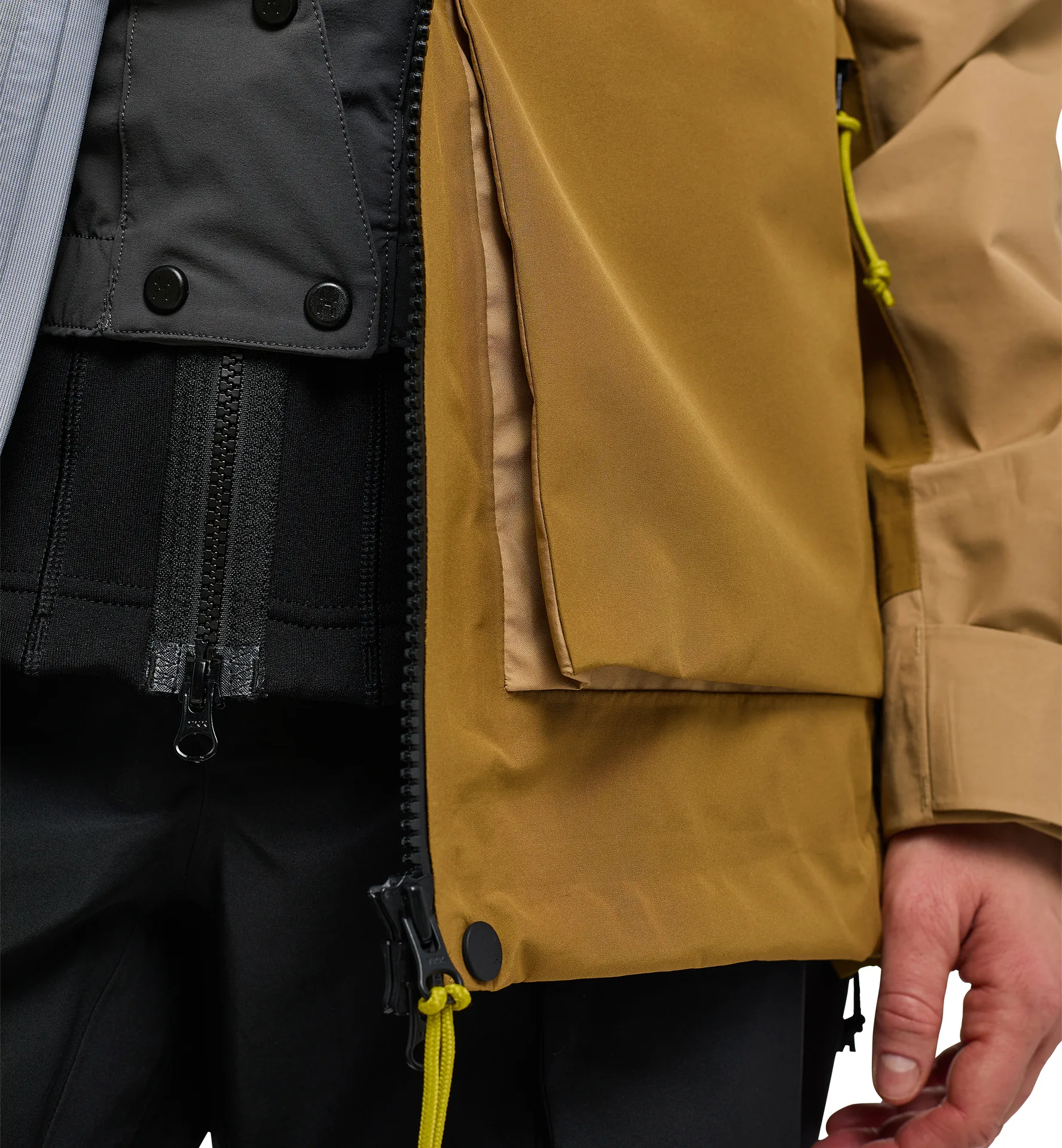 Vassi GTX Jacket Women Sand/Cinnamon Brown