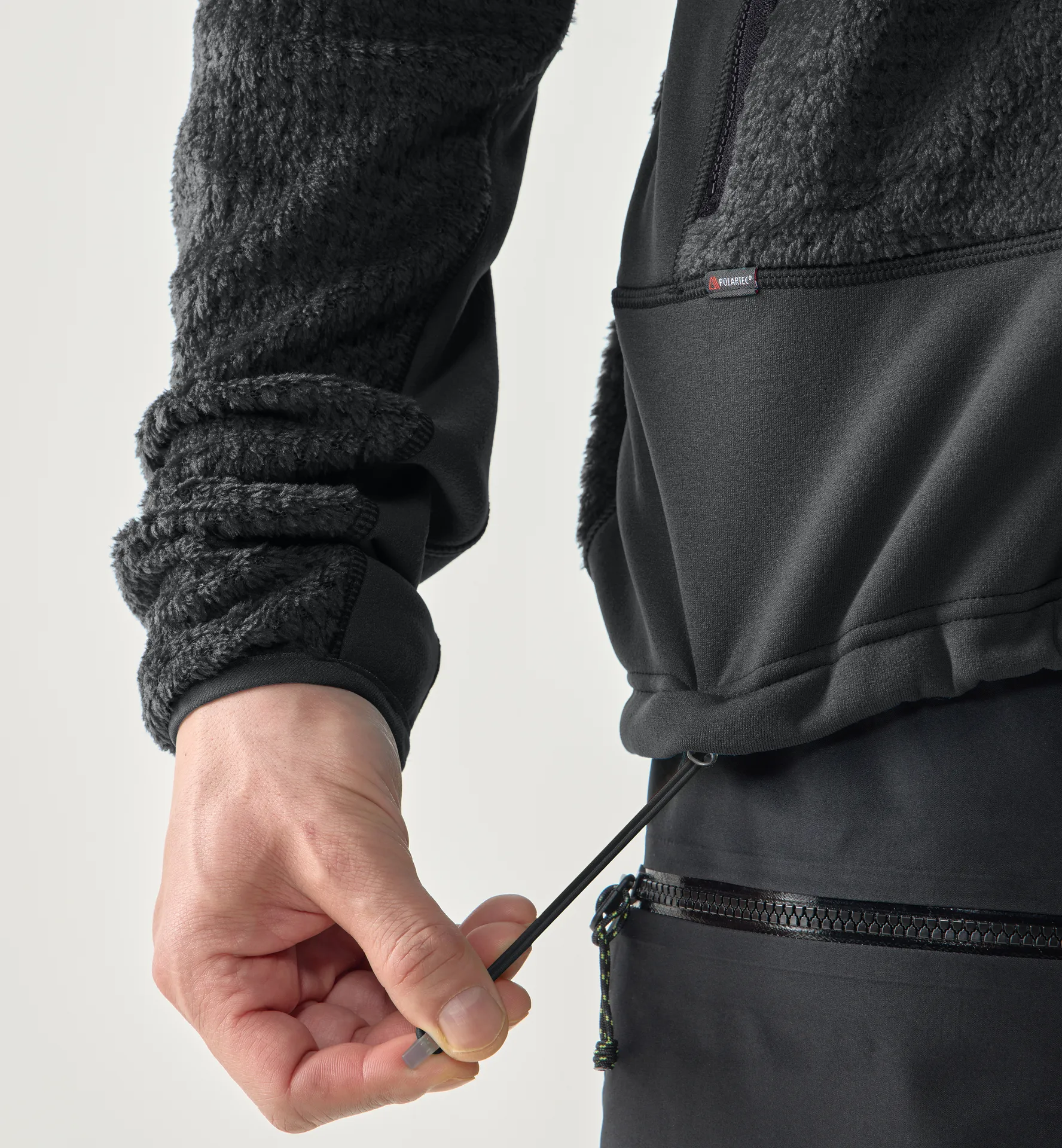 Vassi Mid Hood Men True Black