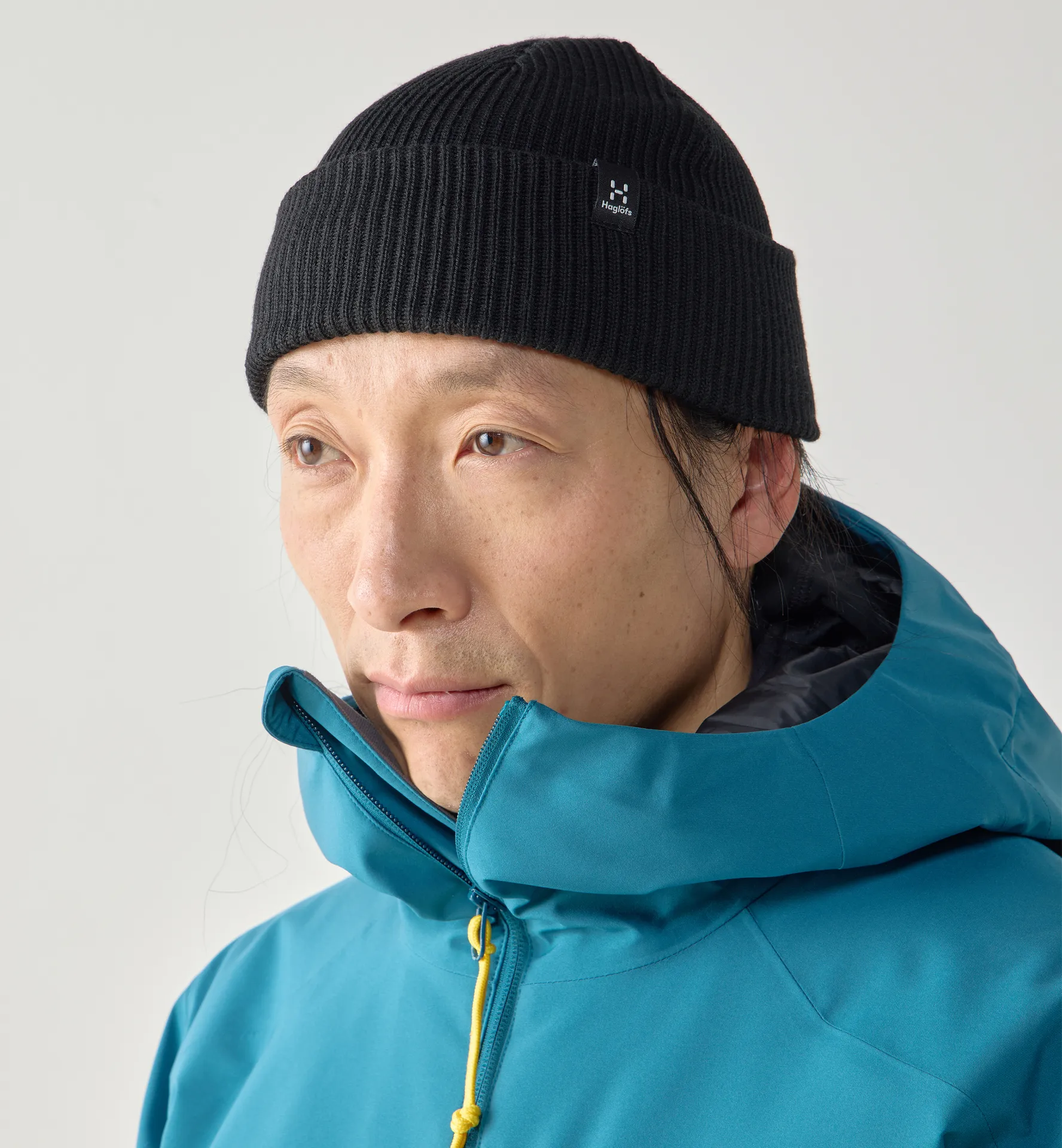 Vassi Beanie True Black