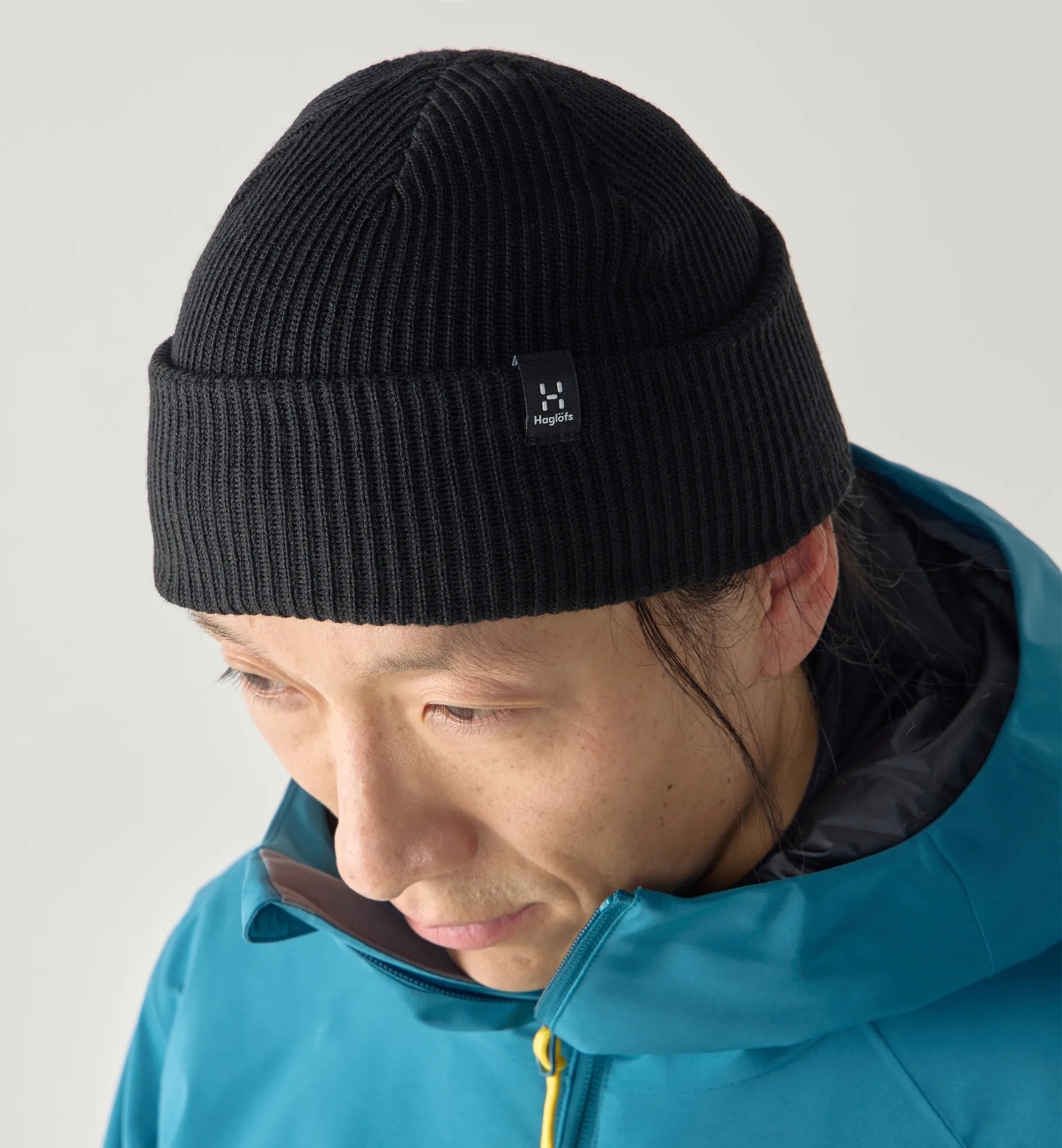 Vassi Beanie True Black