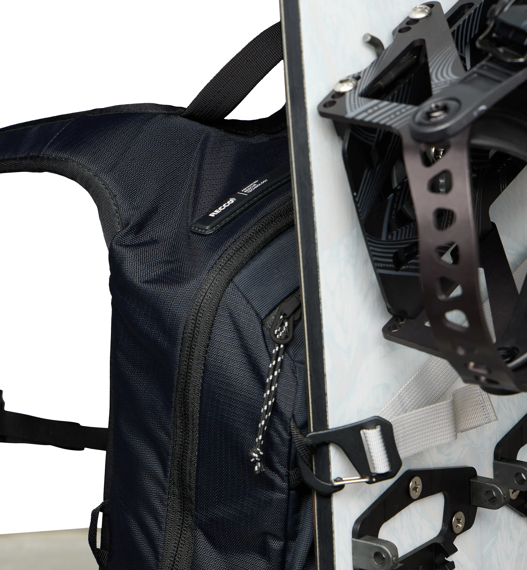 Latnja 18 True Black