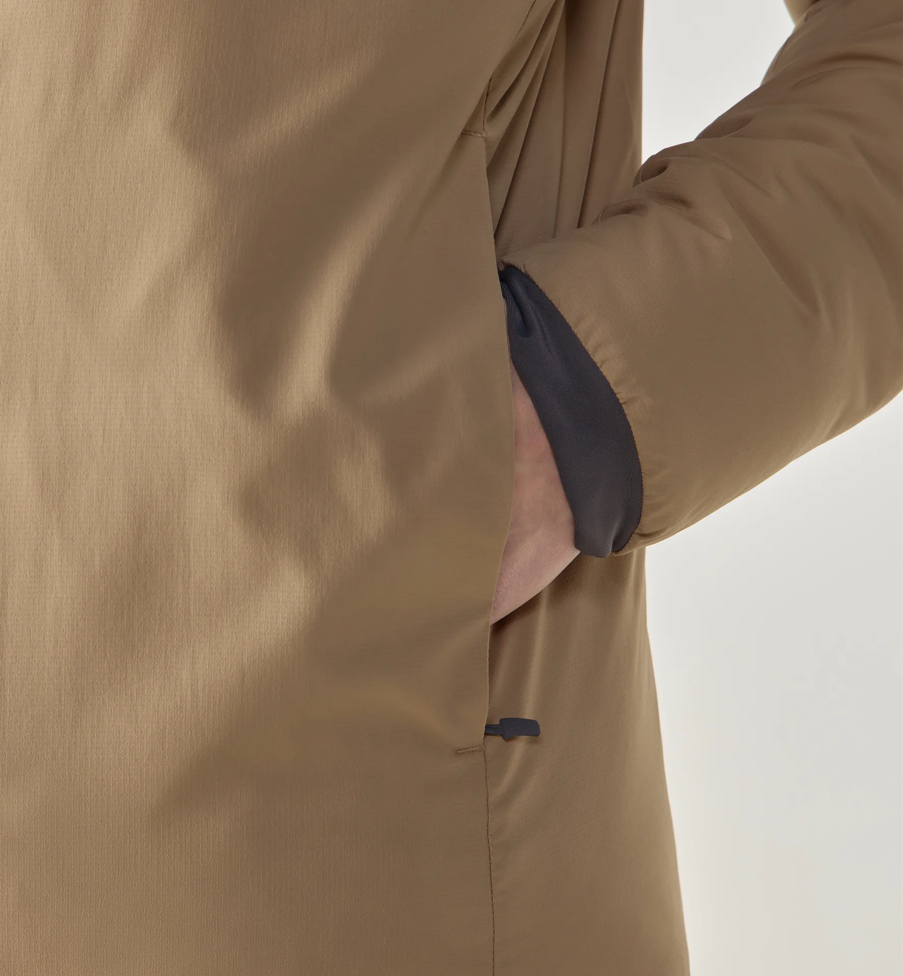 Mimic Alert Hood Men Oak Brown