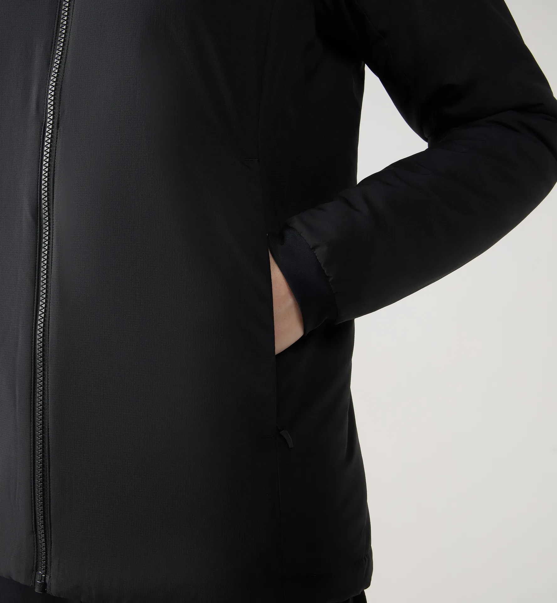 Mimic Alert Hood Women True Black