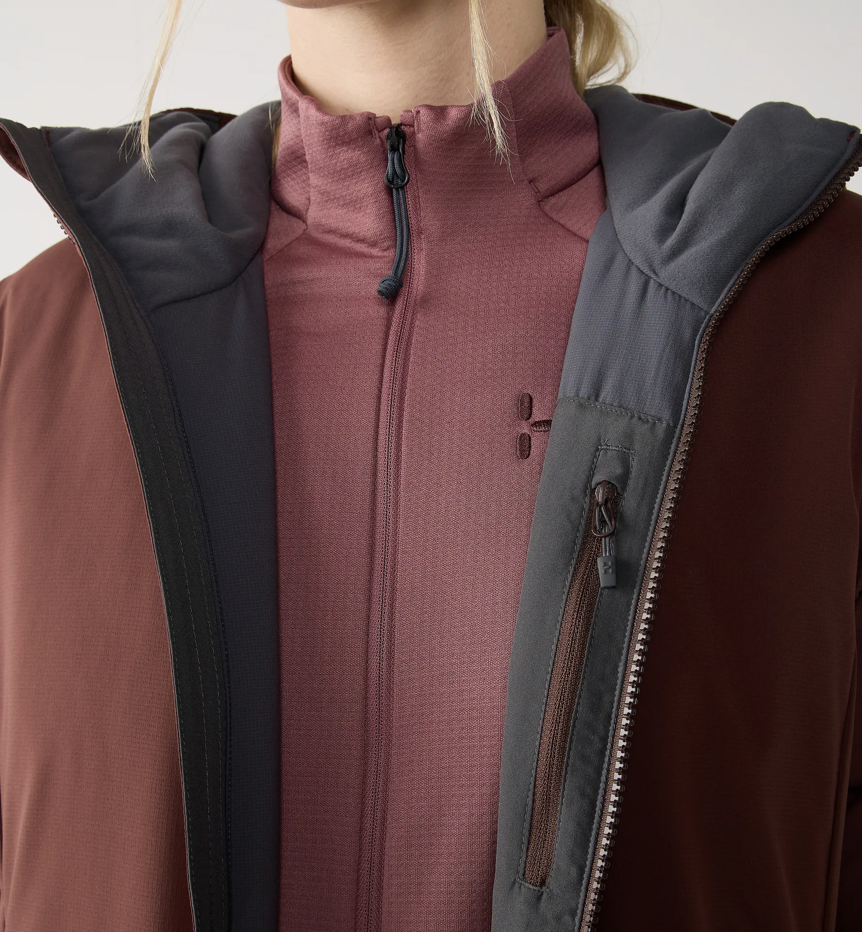Mimic Alert Hood Women Maroon Trail