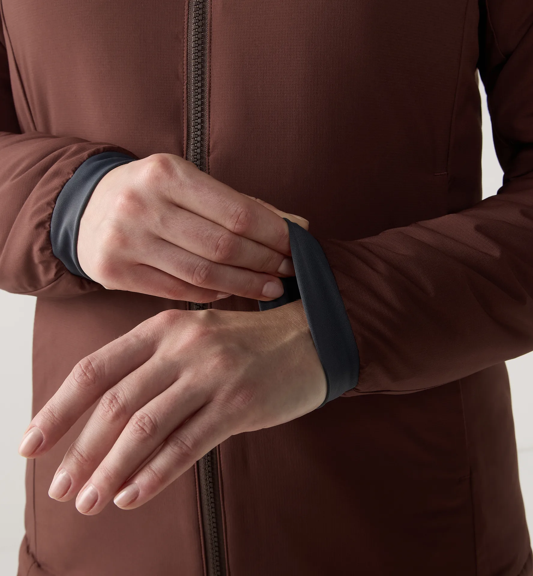 Mimic Alert Hood Women Maroon Trail