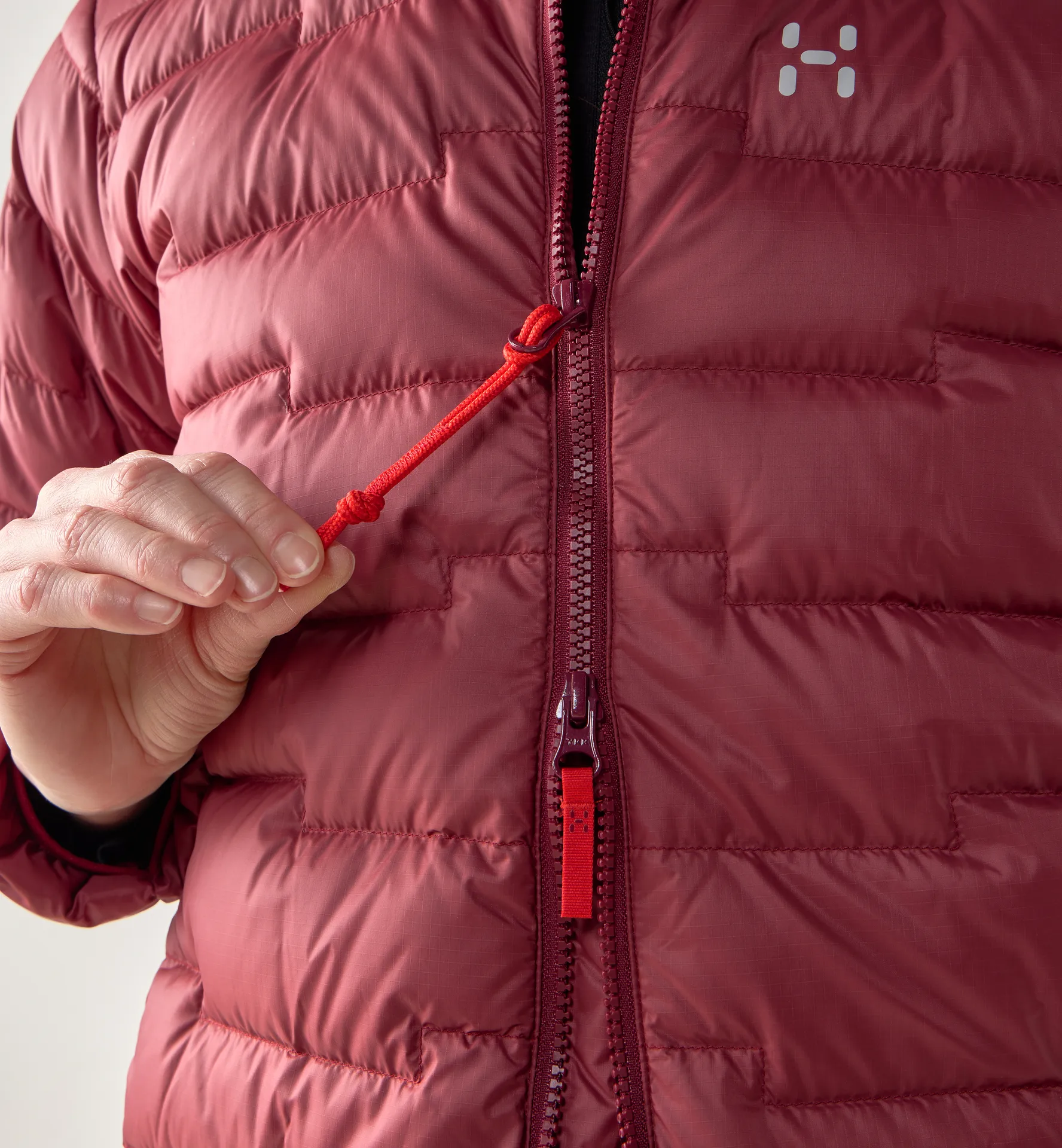 ROC Flash Down Hood Women Carmine Red