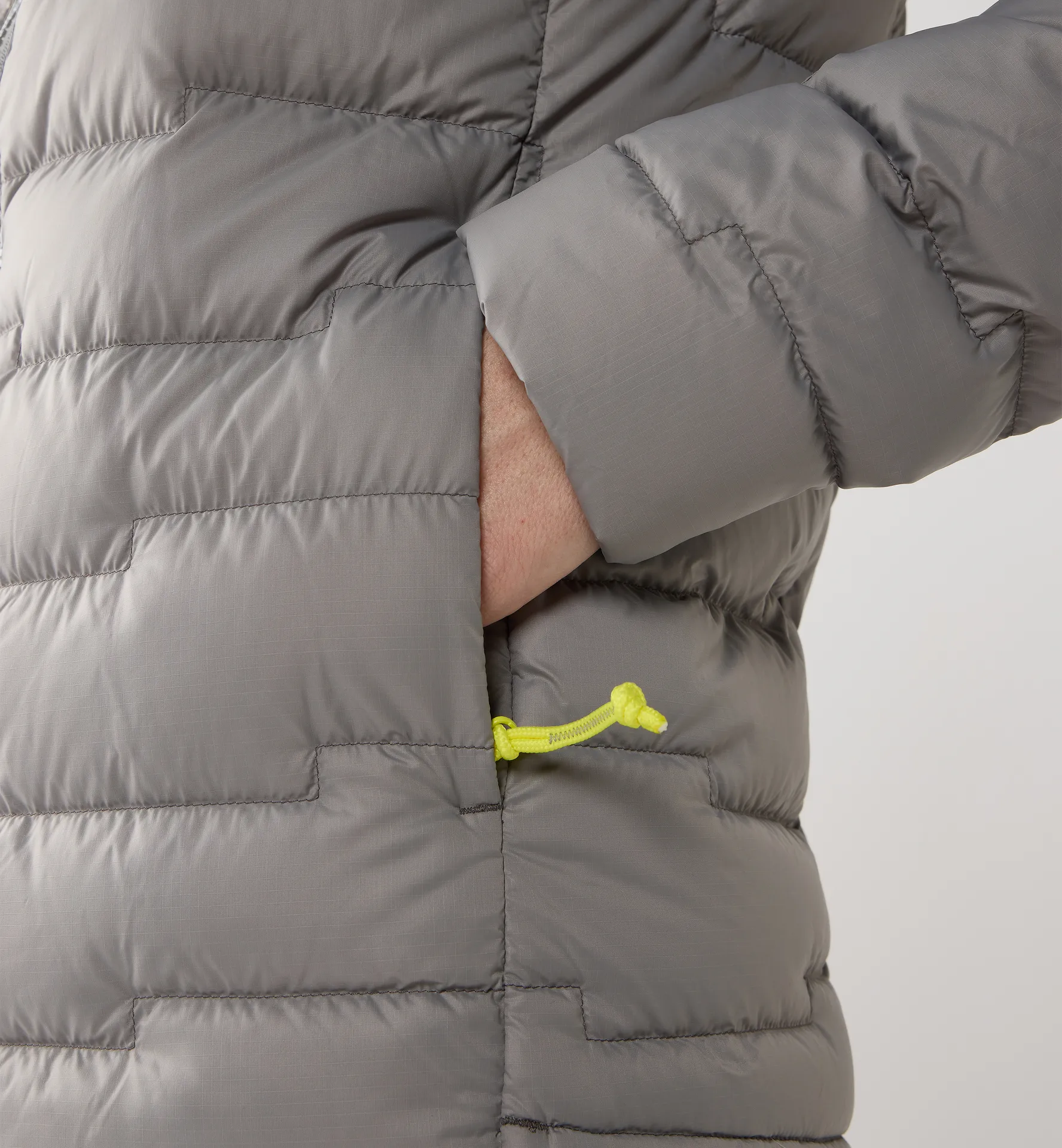ROC Flash Down Hood Women Stone Brick
