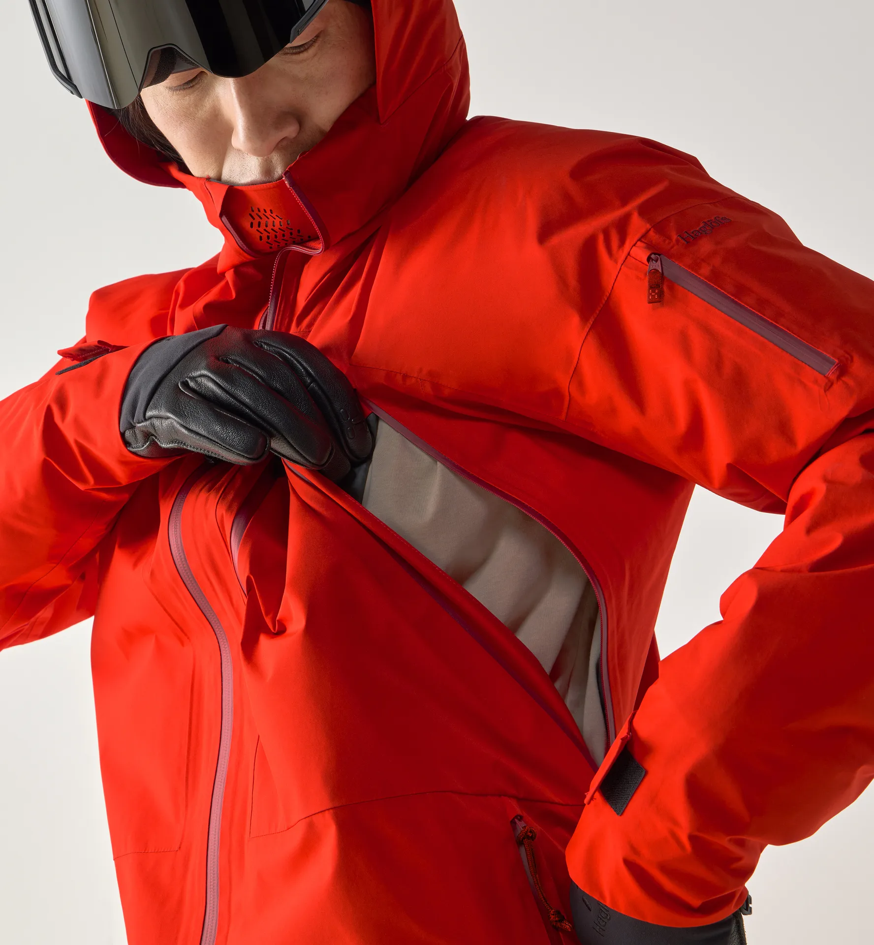 Latnja GTX Insulated Jacket Men Tech Red