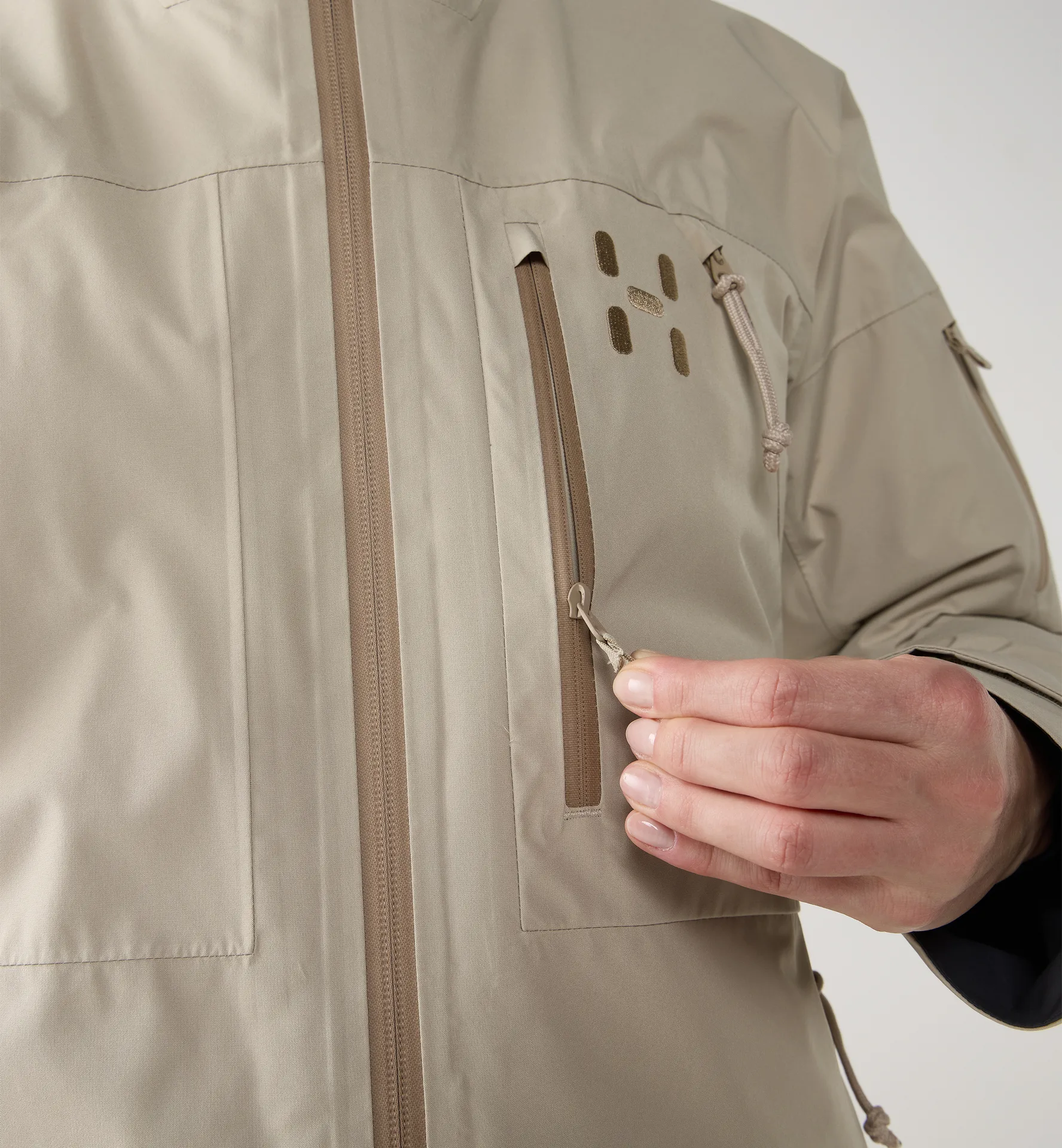 Latnja GTX Insulated Jacket Women Chalk Beige