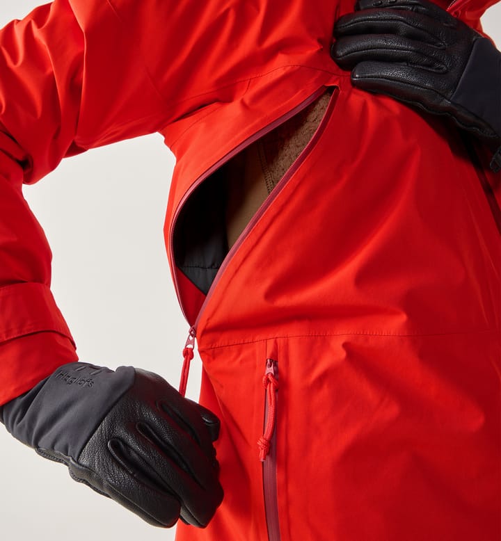 Latnja GTX Insulated Jacket Women Tech Red Latnja GTX Insulated Jacket Women Tech Red