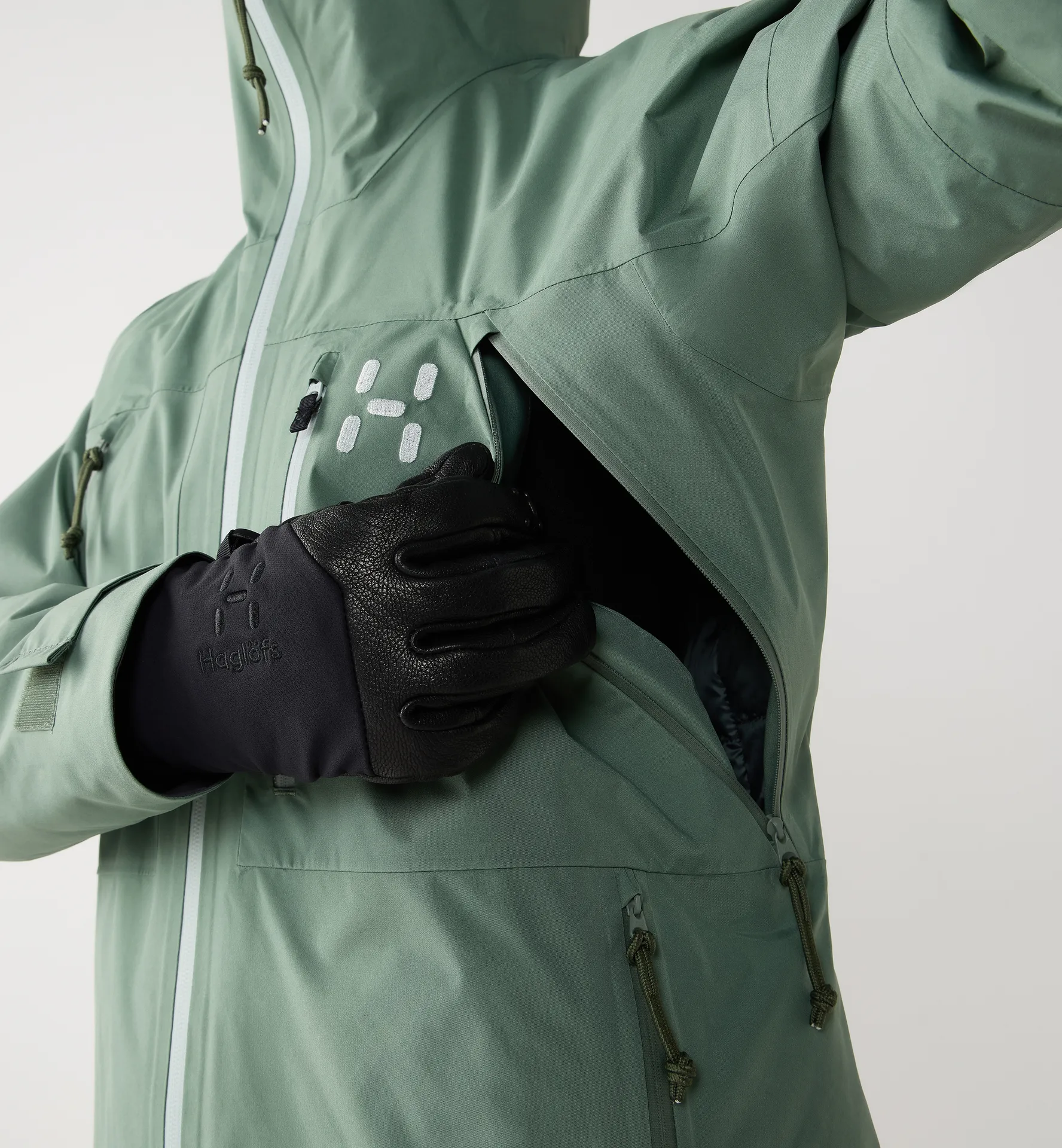 Latnja GTX Insulated Jacket Women Chlorophyll Green