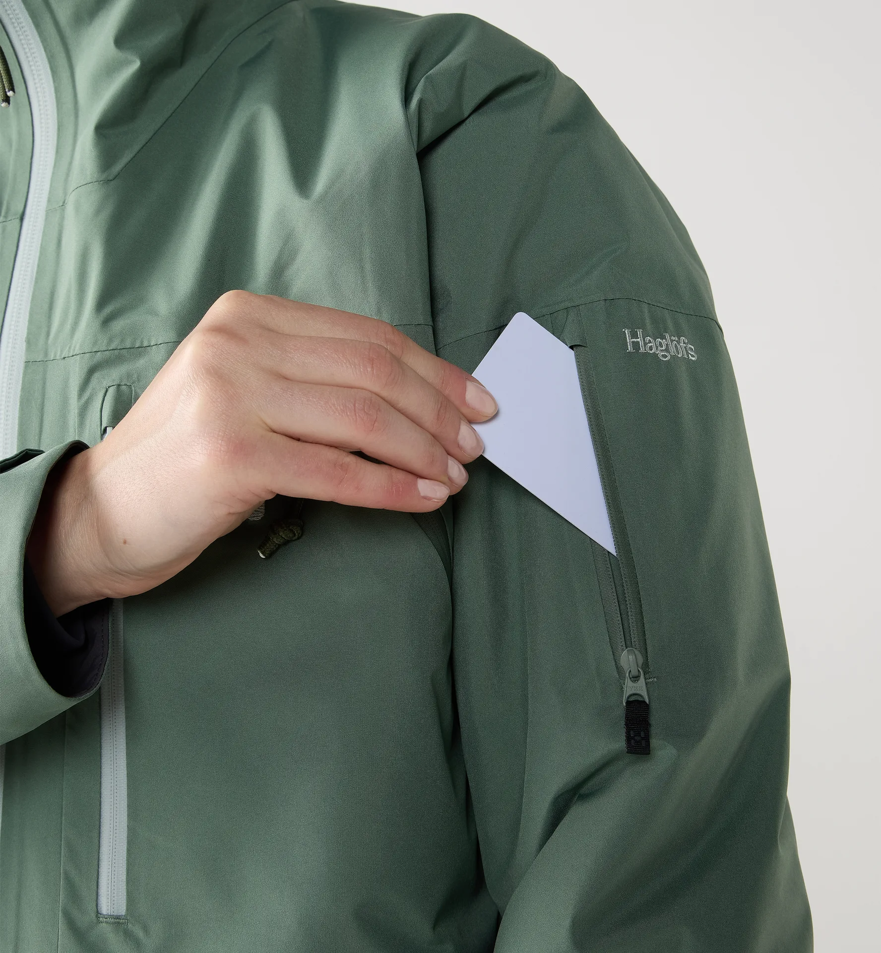 Latnja GTX Insulated Jacket Women Chlorophyll Green