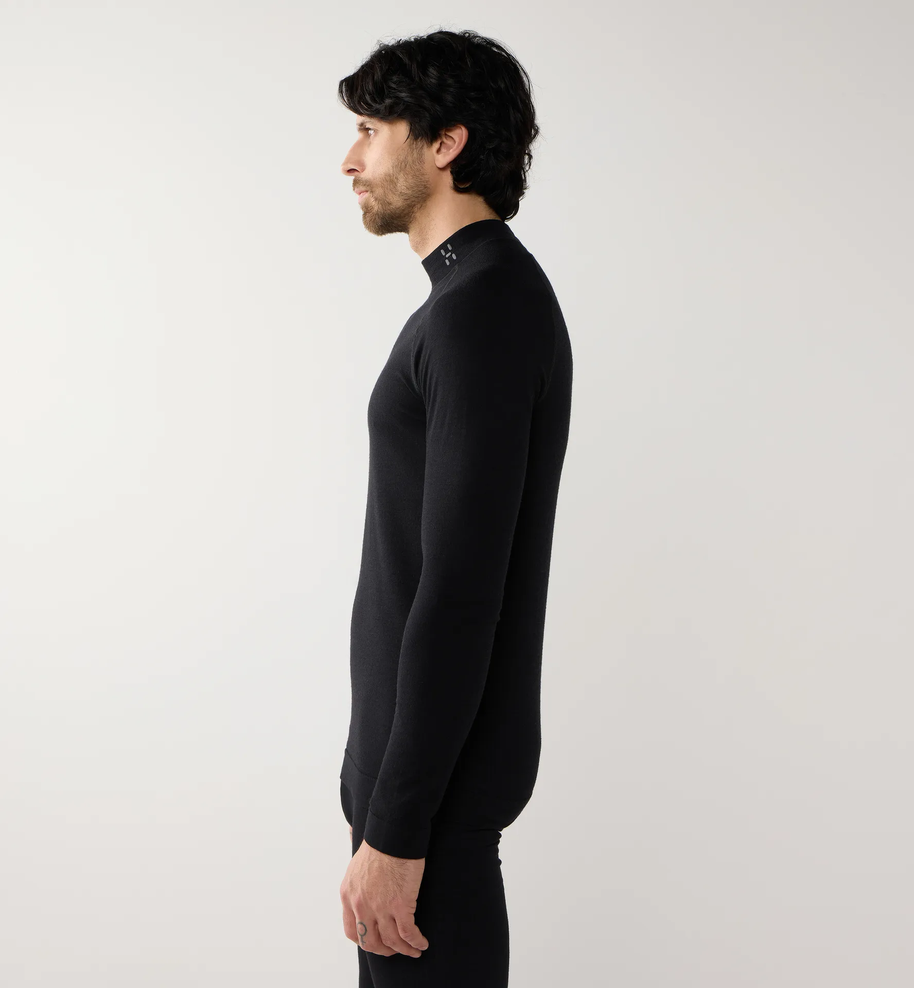 Latnja Wool Crew Neck Men True Black