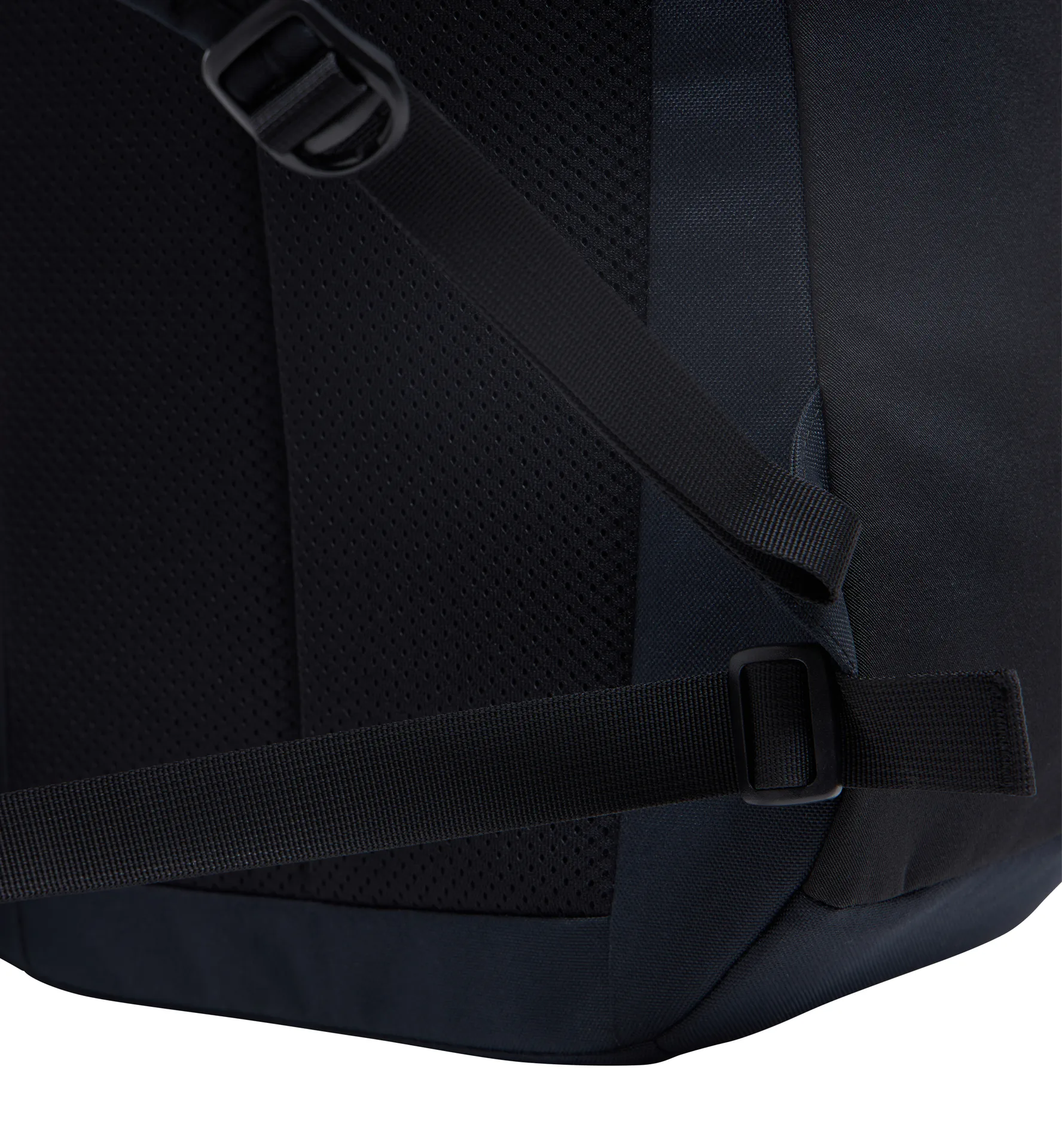 Corker Large True Black