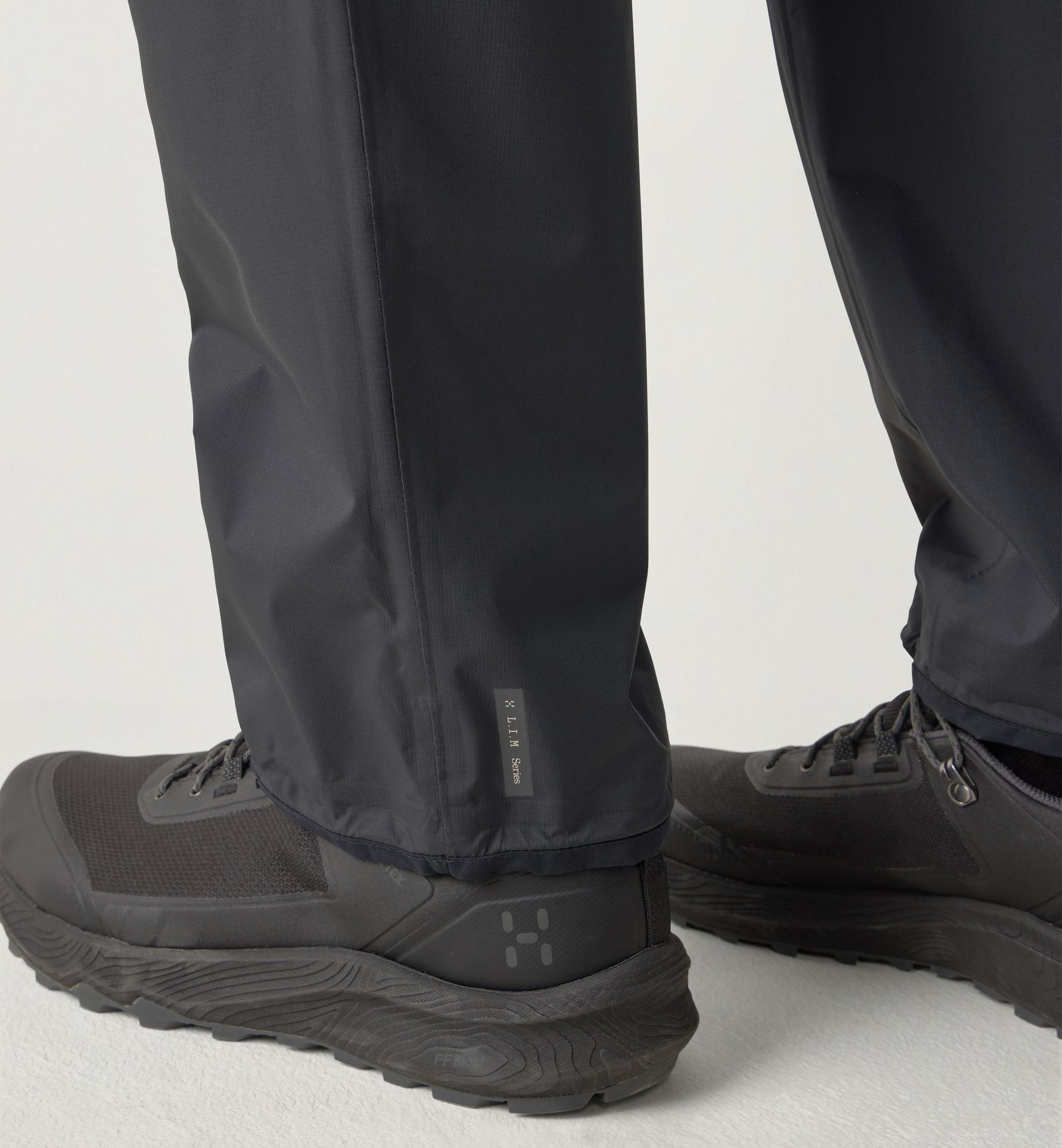 L.I.M Airak 2,5L Pant Men True Black L.I.M Airak 2,5L Pant Men True Black