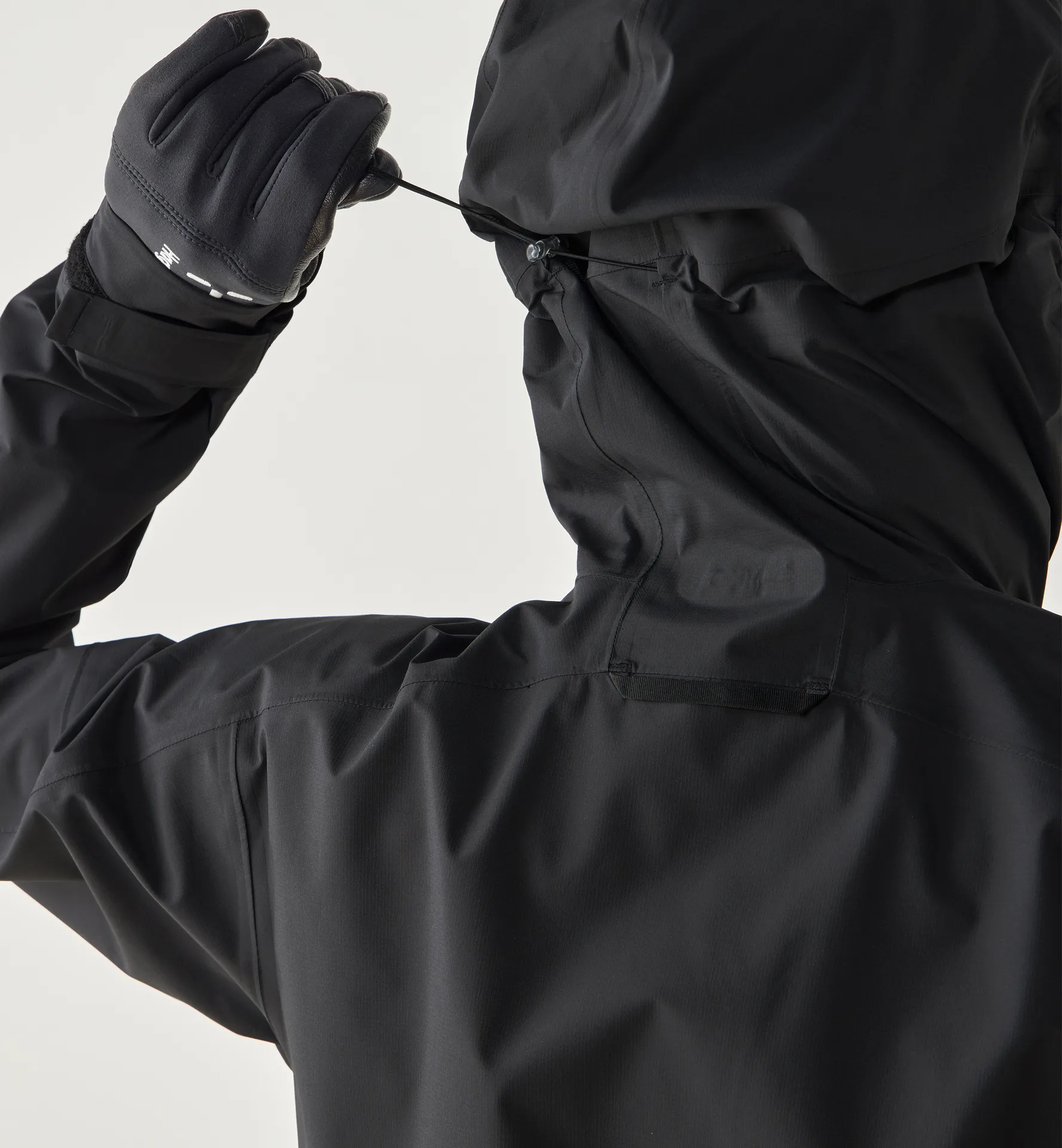 L.I.M Airak 2,5L Jacket Women True Black