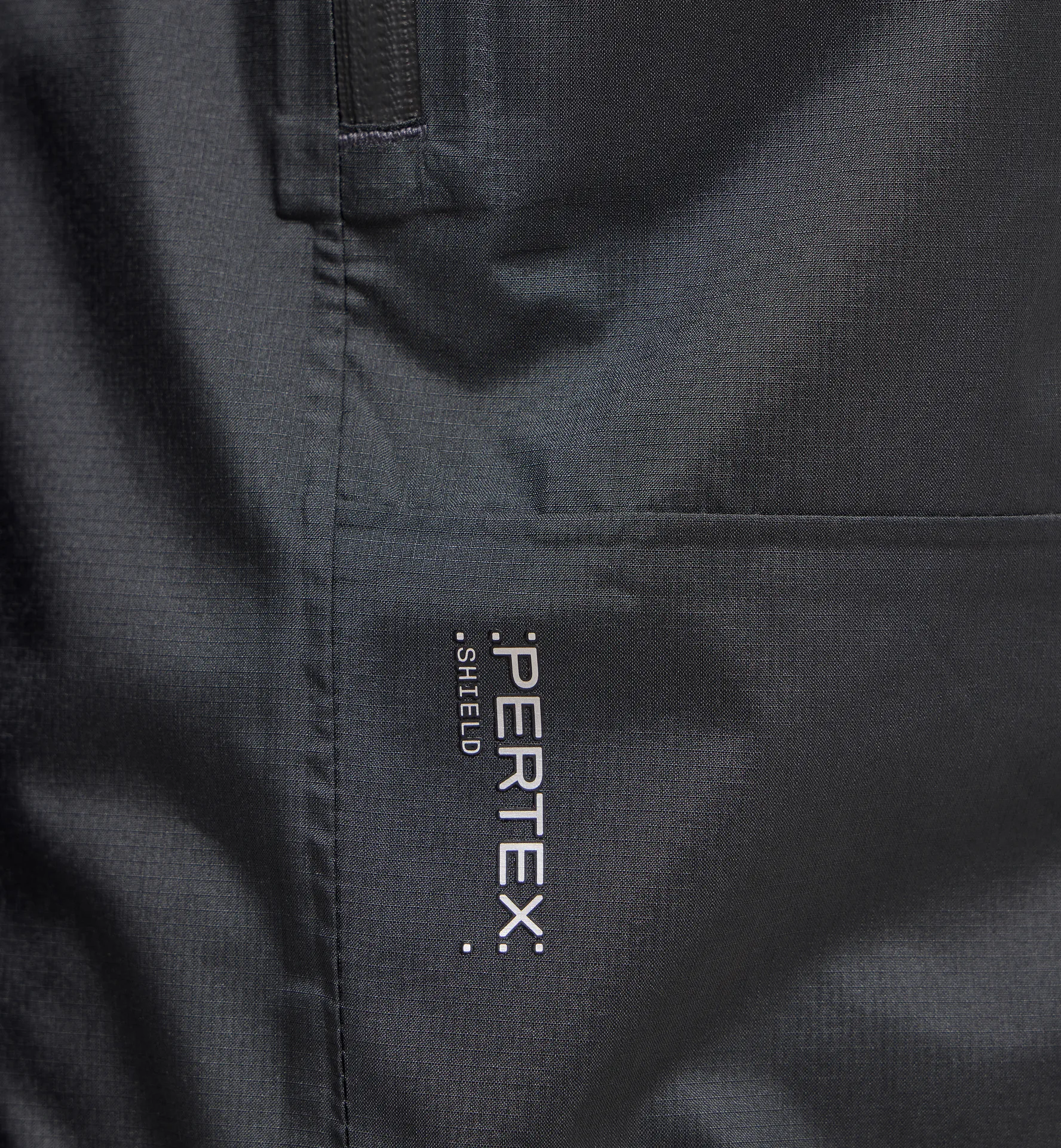 L.I.M Airak 2,5L Jacket Women True Black