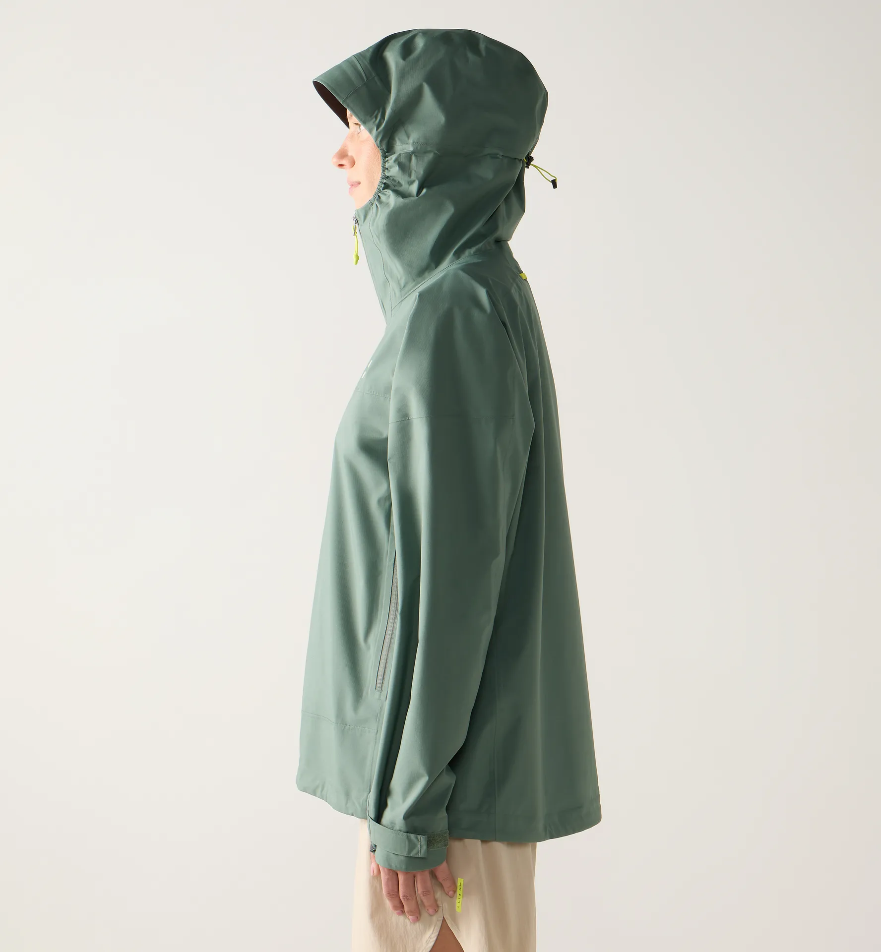 L.I.M Airak 2,5L Jacket Women Chlorophyll Green