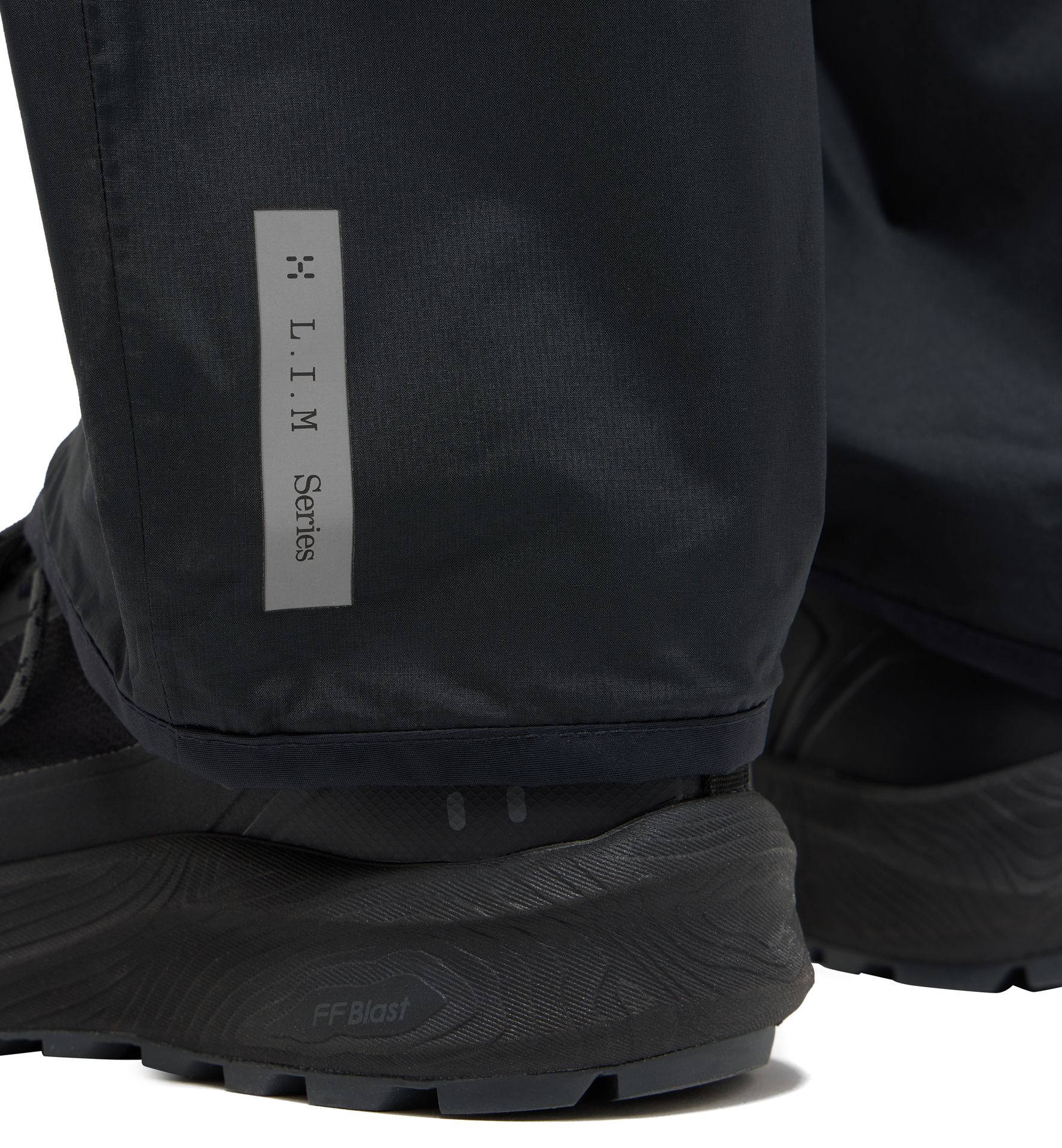 L.I.M Airak 2,5L Pant Women True Black