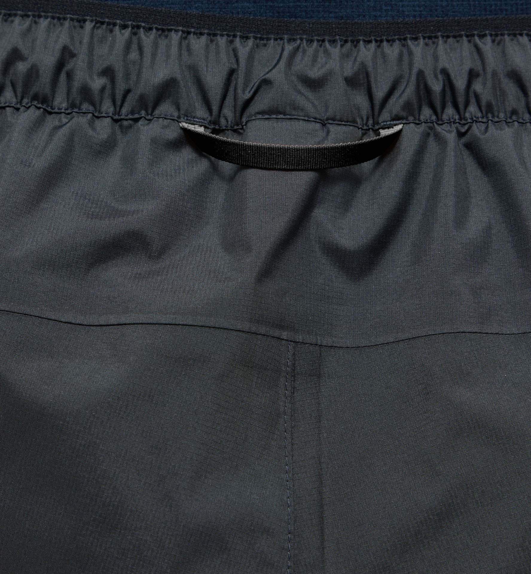 L.I.M Airak 2,5L Pant Women True Black