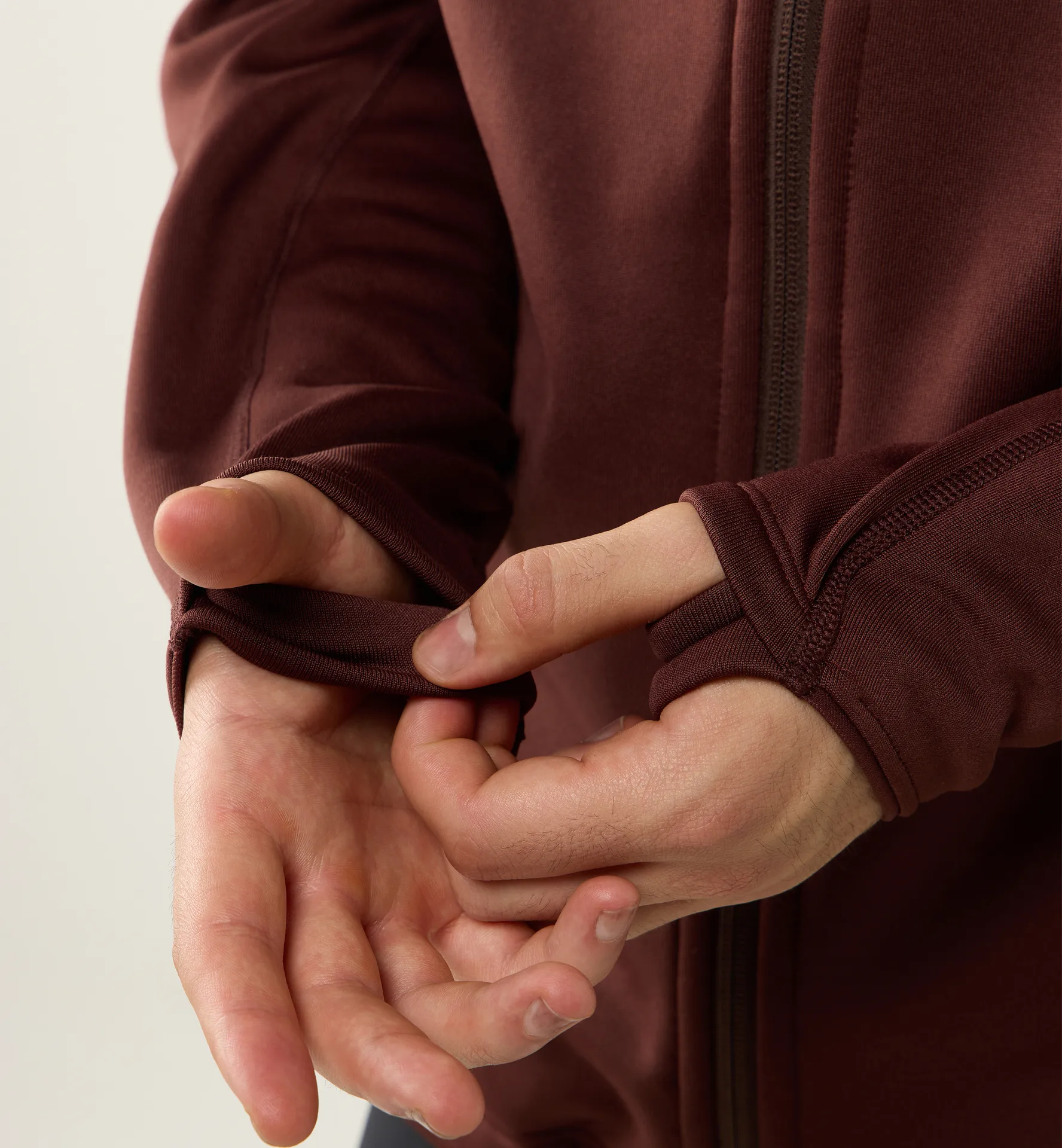 Magma Mid Hood Men Maroon Trail