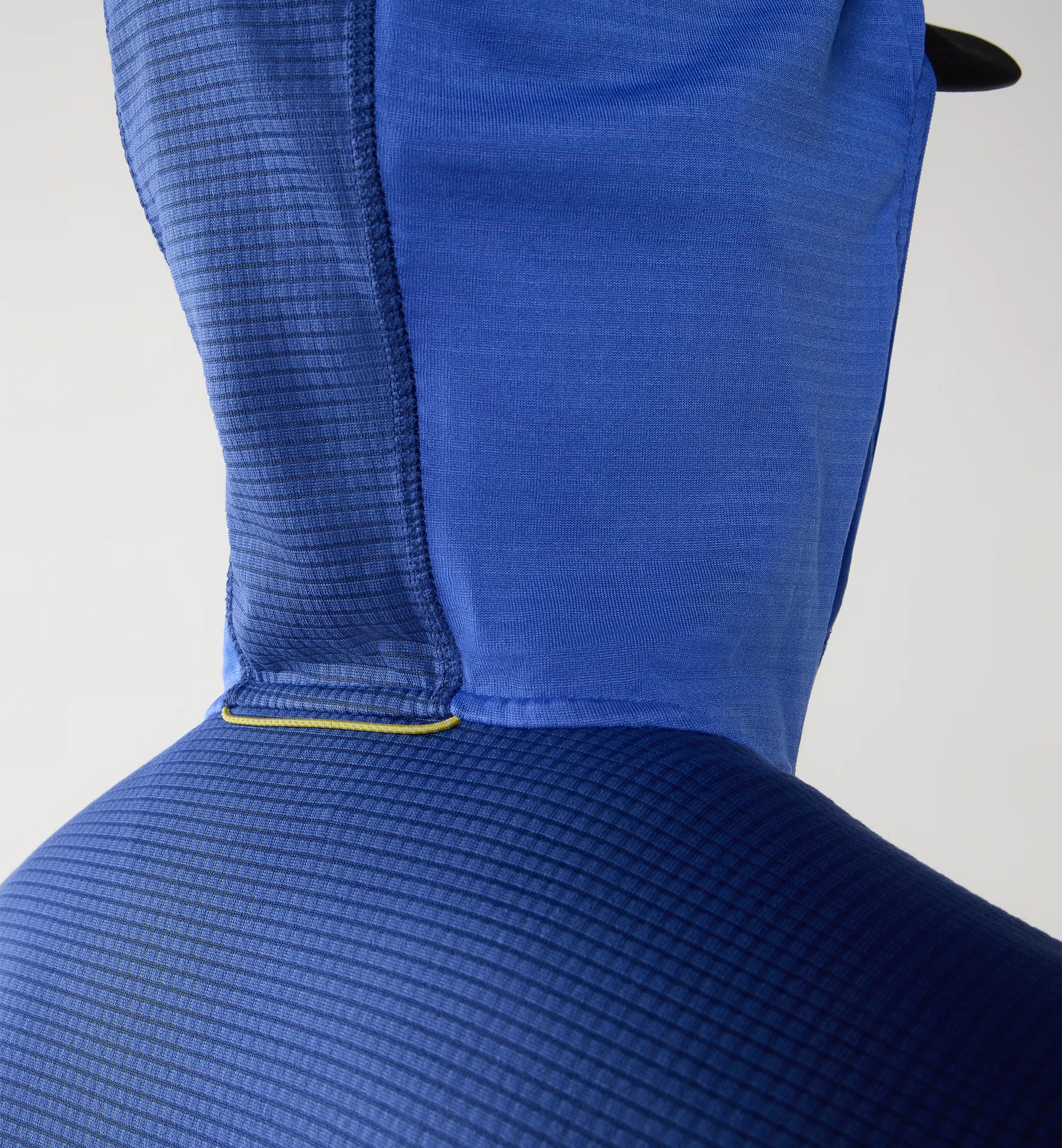 L.I.M Mid Multi II Hood Men Northern Blue / Evening Blue