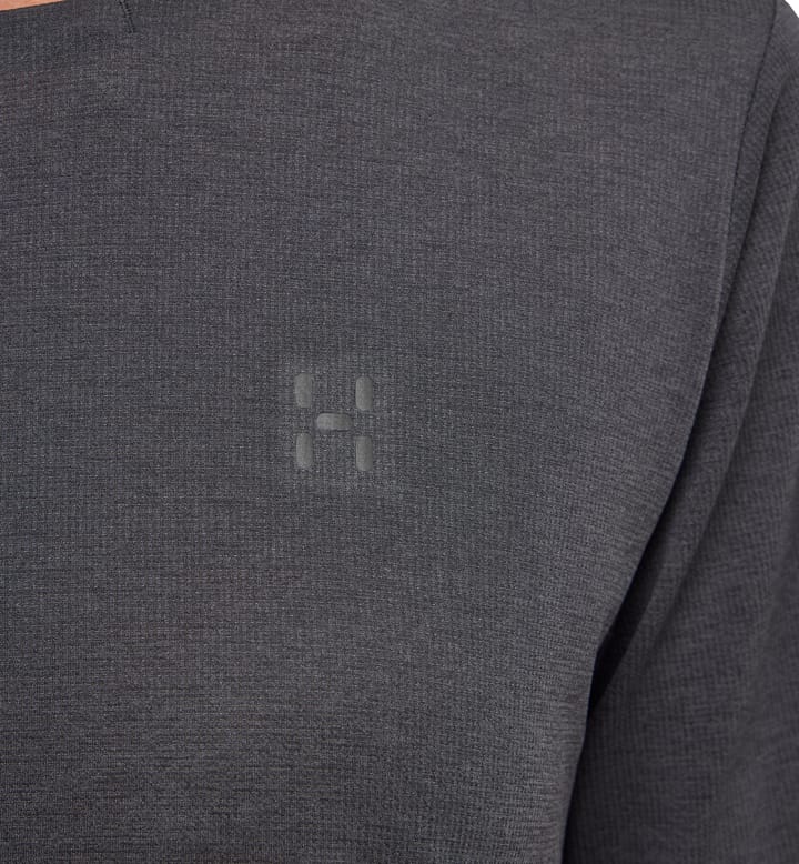 L.I.M Ridge Tee Women True Black L.I.M Ridge Tee Women True Black