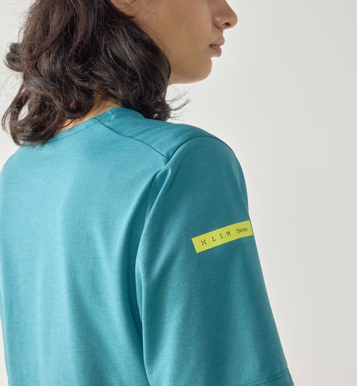 L.I.M Ridge Tee Women Mountain Teal L.I.M Ridge Tee Women Mountain Teal