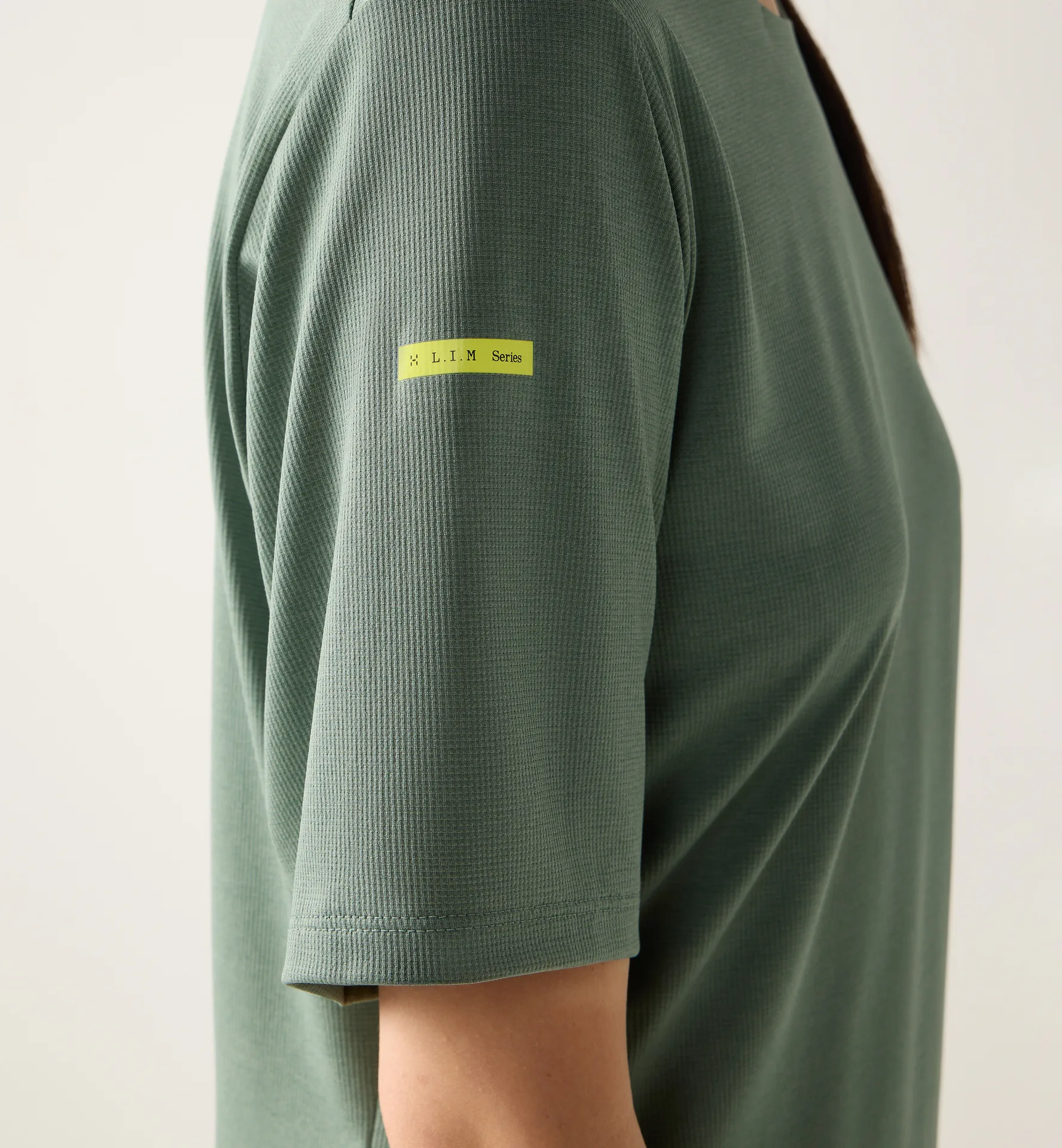 L.I.M Ridge Tee Women Chlorophyll Green