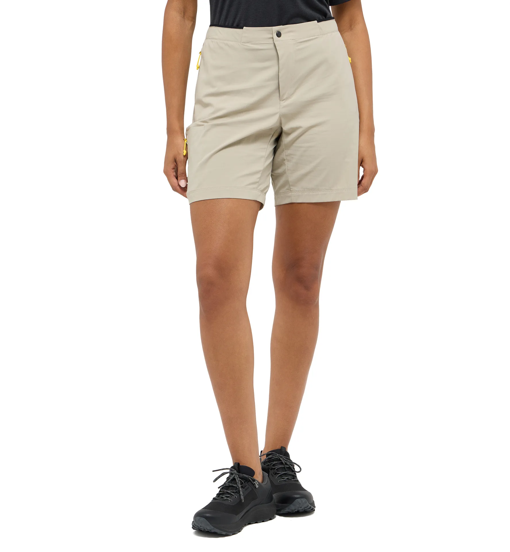 L.I.M Fuse II Shorts Women Chalk Beige