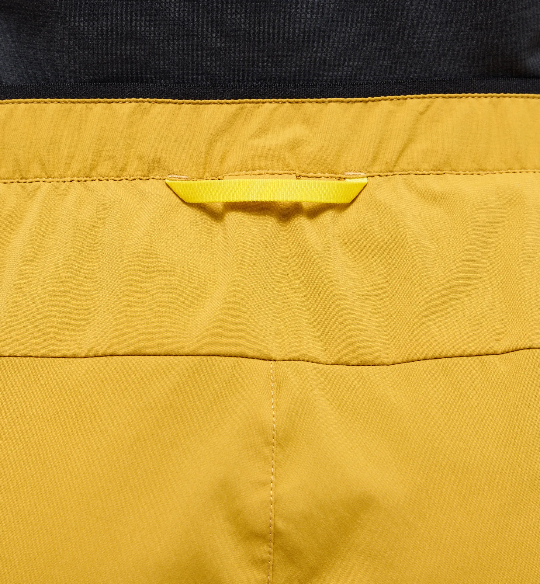 L.I.M Fuse II Shorts Women Clay Yellow
