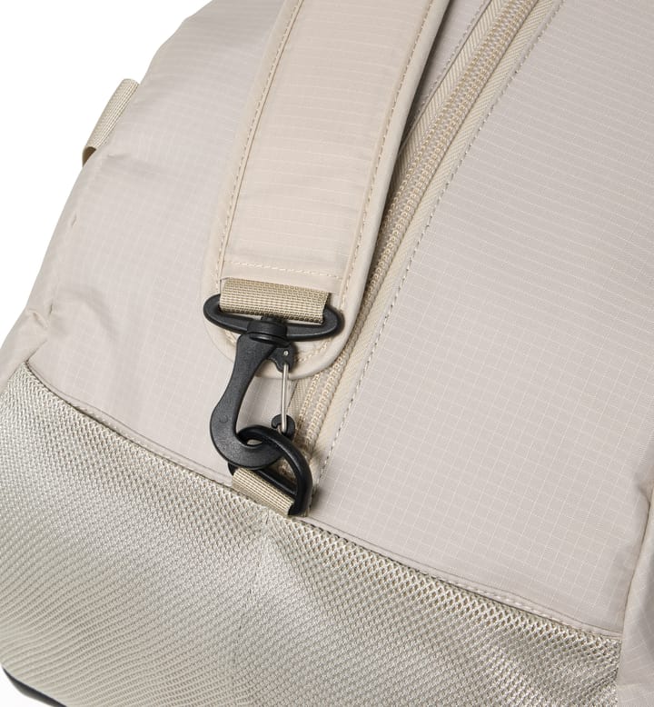 Tight duffle 50 Chalk Beige/True Black Tight duffle 50 Chalk Beige/True Black