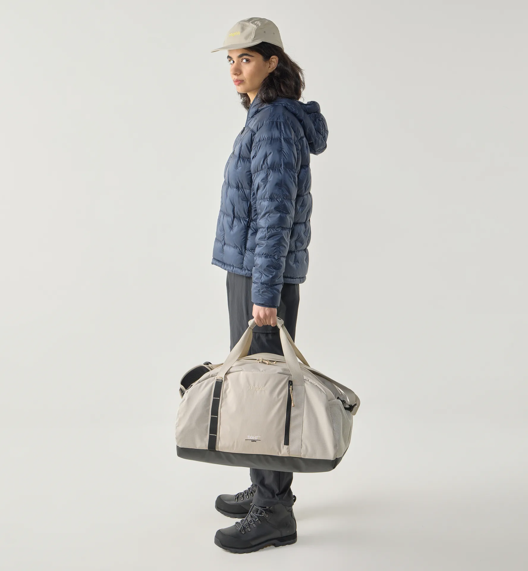 Tight duffle 50 Chalk Beige/True Black