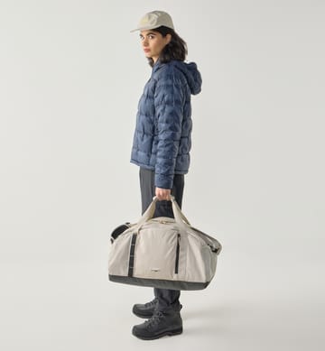 Tight duffle 50 Chalk Beige/True Black Tight duffle 50 Chalk Beige/True Black