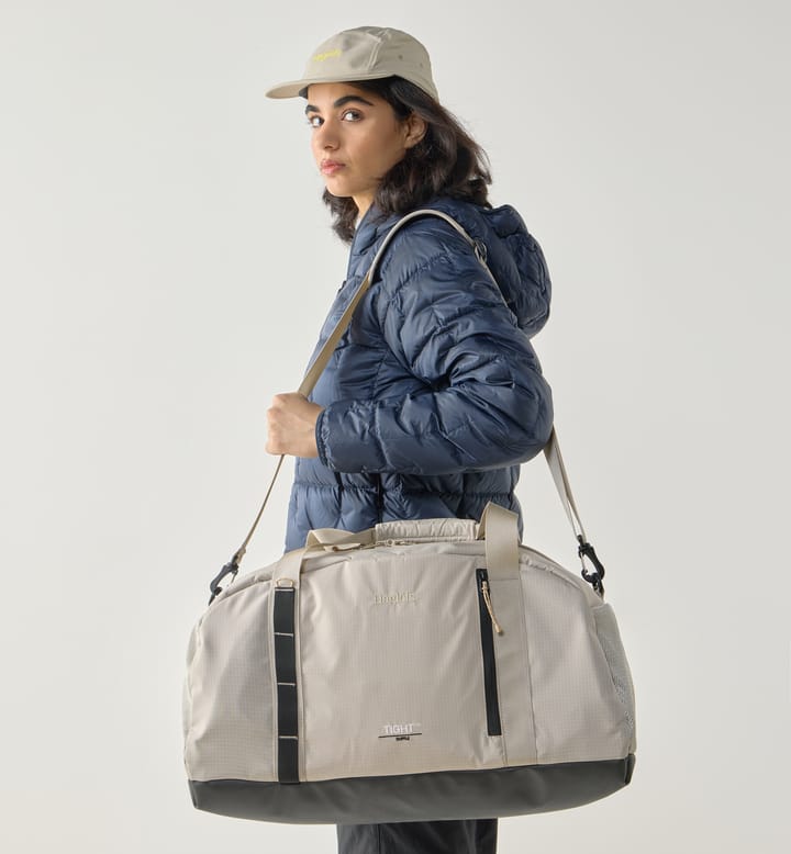 Tight duffle 50 Chalk Beige/True Black Tight duffle 50 Chalk Beige/True Black
