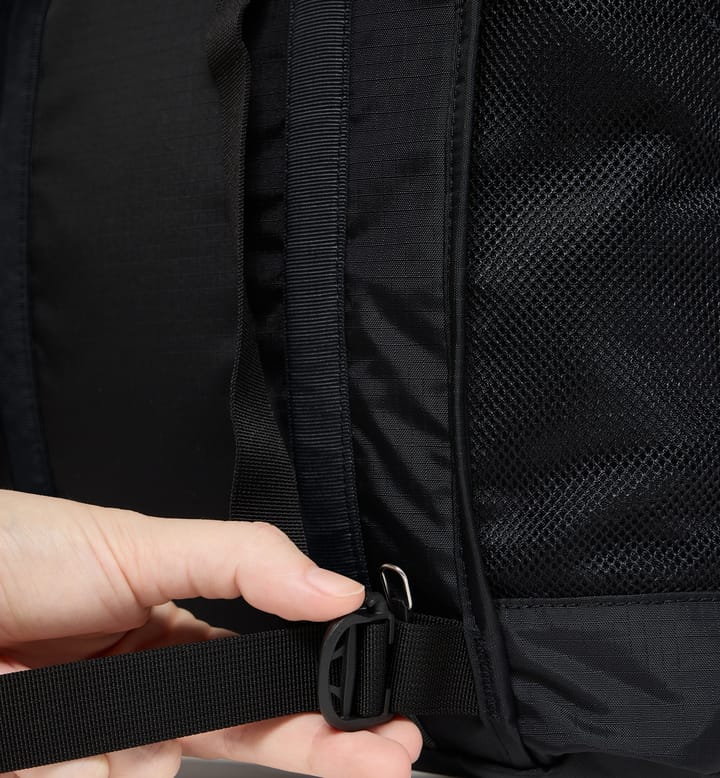 Tight Tote 25 True Black/Magnetite Tight Tote 25 True Black/Magnetite