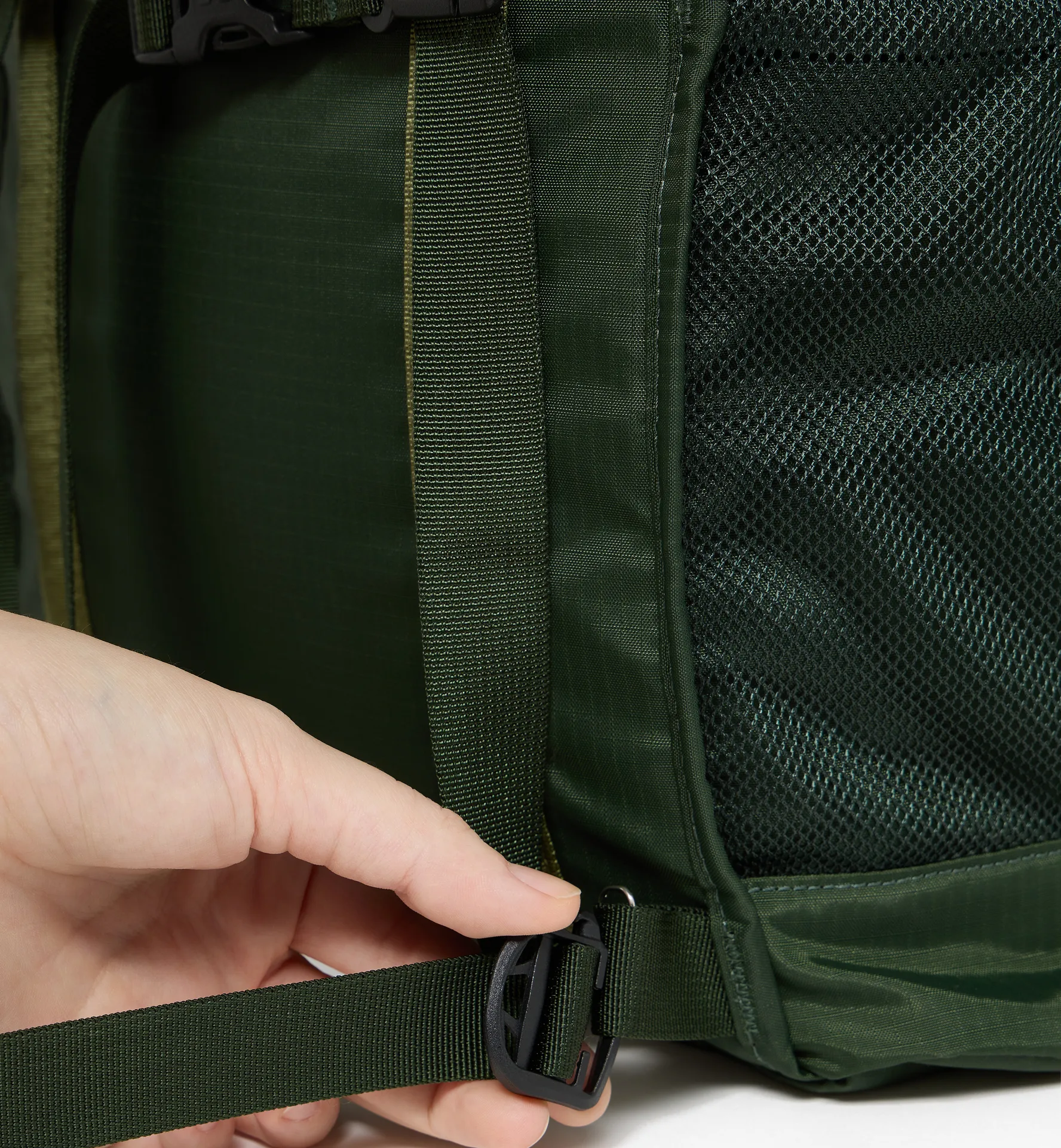 Tight Tote 25 Seaweed Green/True Black