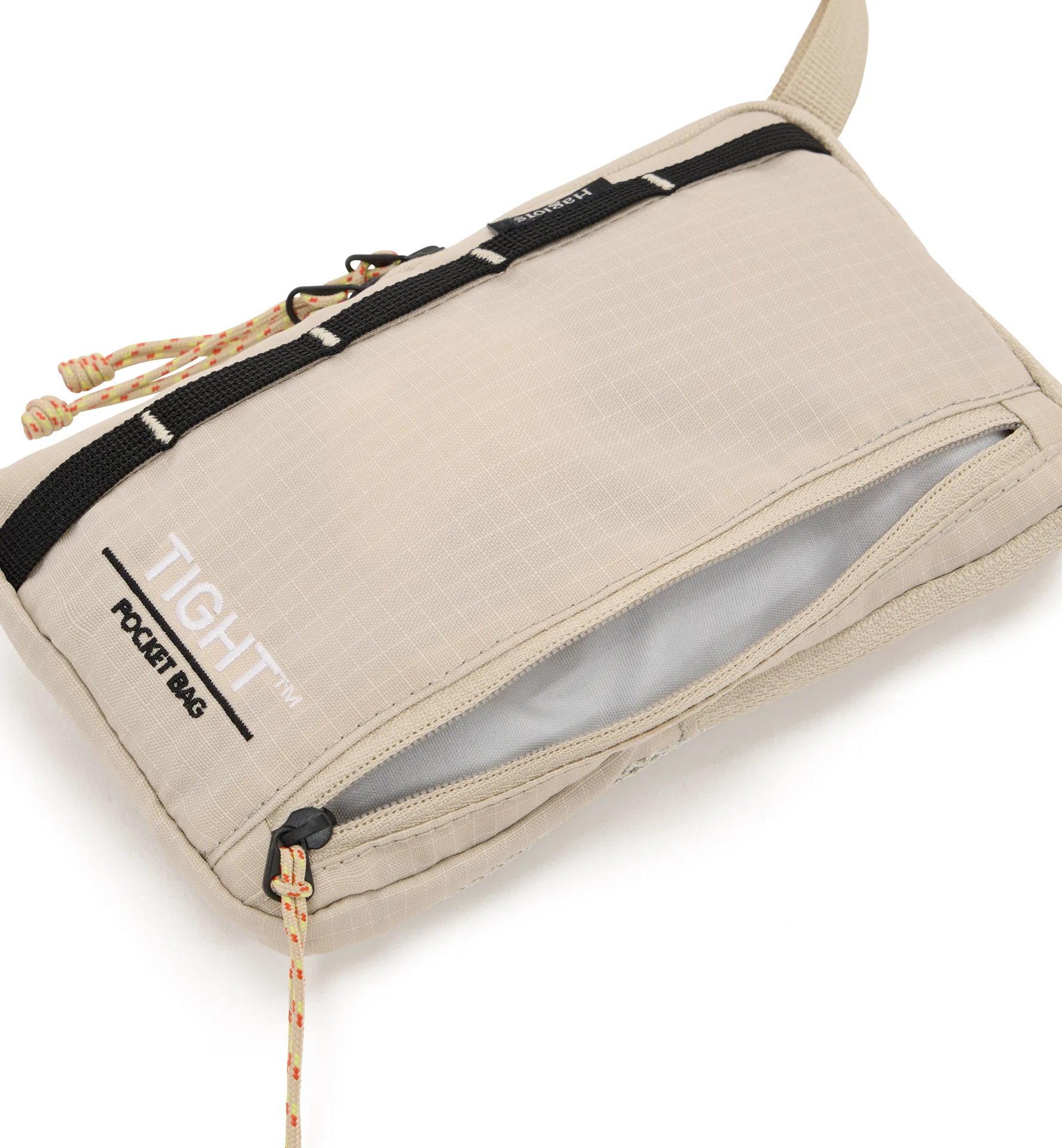 Tight Pocket bag Chalk Beige/True Black