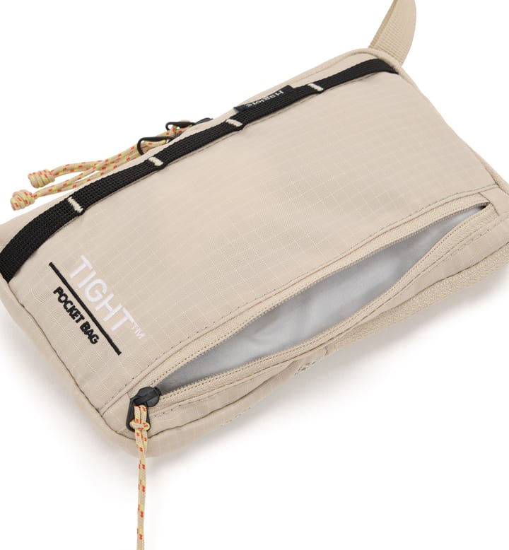 Tight Pocket bag Chalk Beige/True Black Tight Pocket bag Chalk Beige/True Black