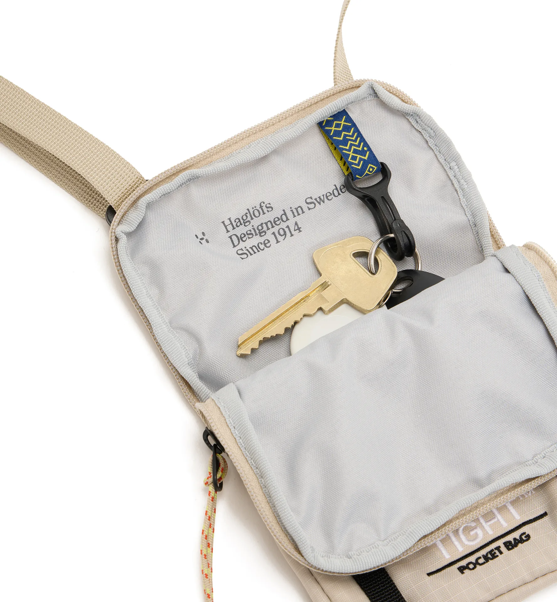 Tight Pocket bag Chalk Beige/True Black