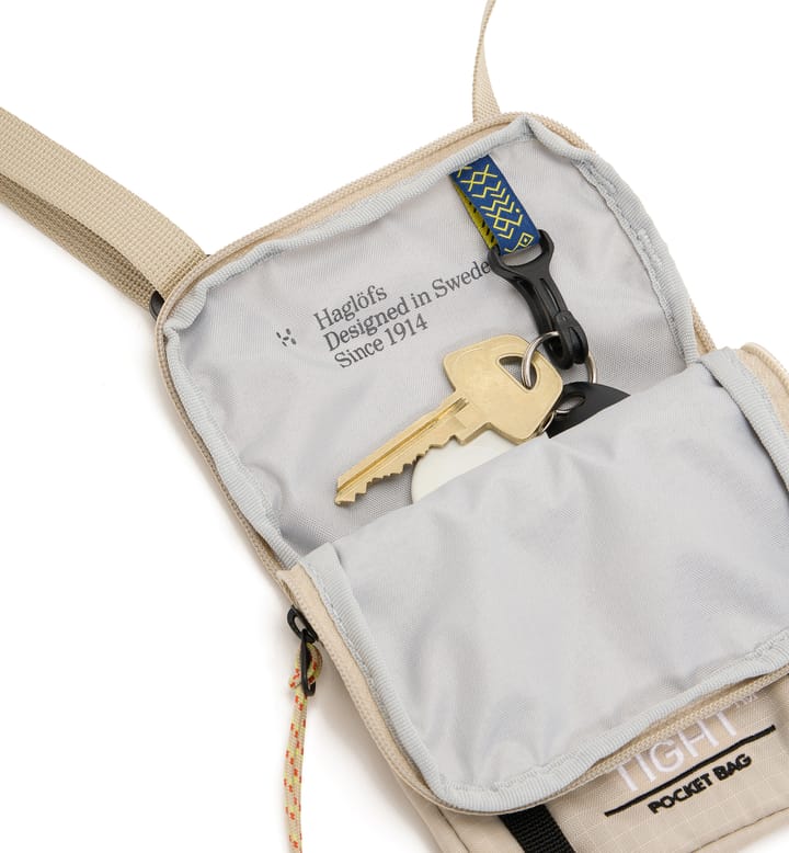 Tight Pocket bag Chalk Beige/True Black Tight Pocket bag Chalk Beige/True Black