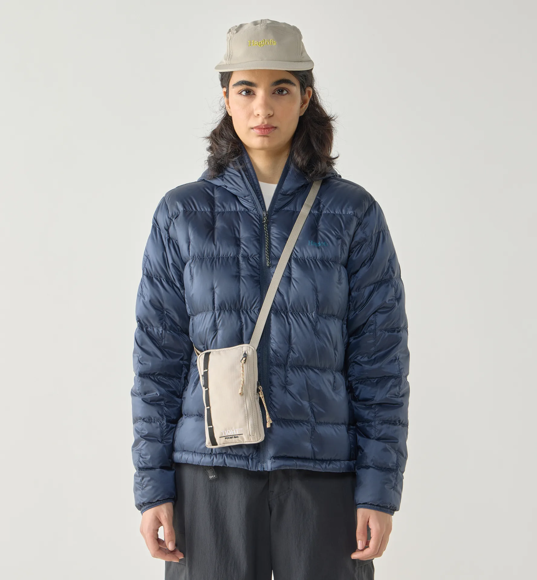 Tight Pocket bag Chalk Beige/True Black