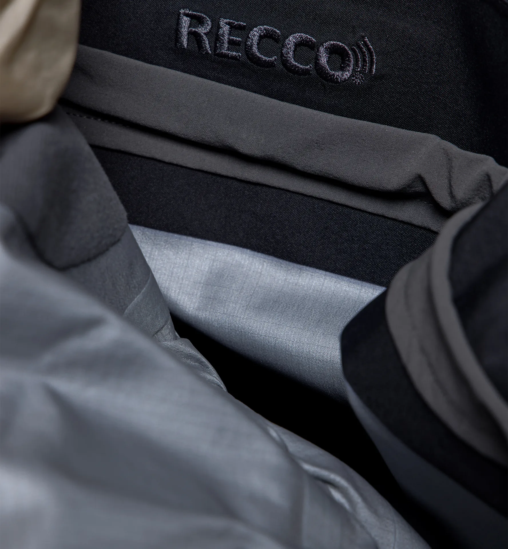 Vassi GTX Pro II Jacket Men True Black