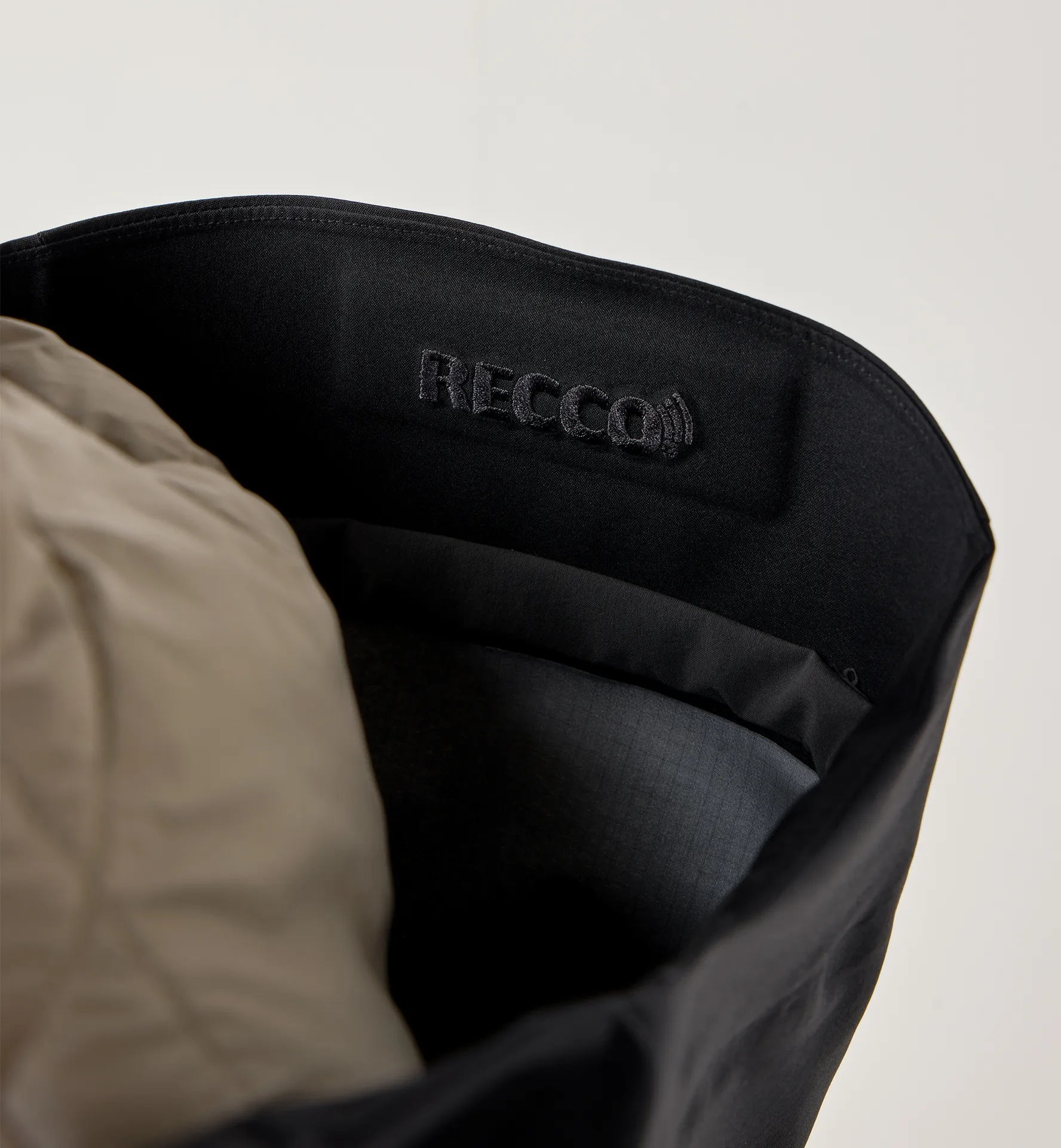 Vassi GTX Pro II Jacket Women True Black