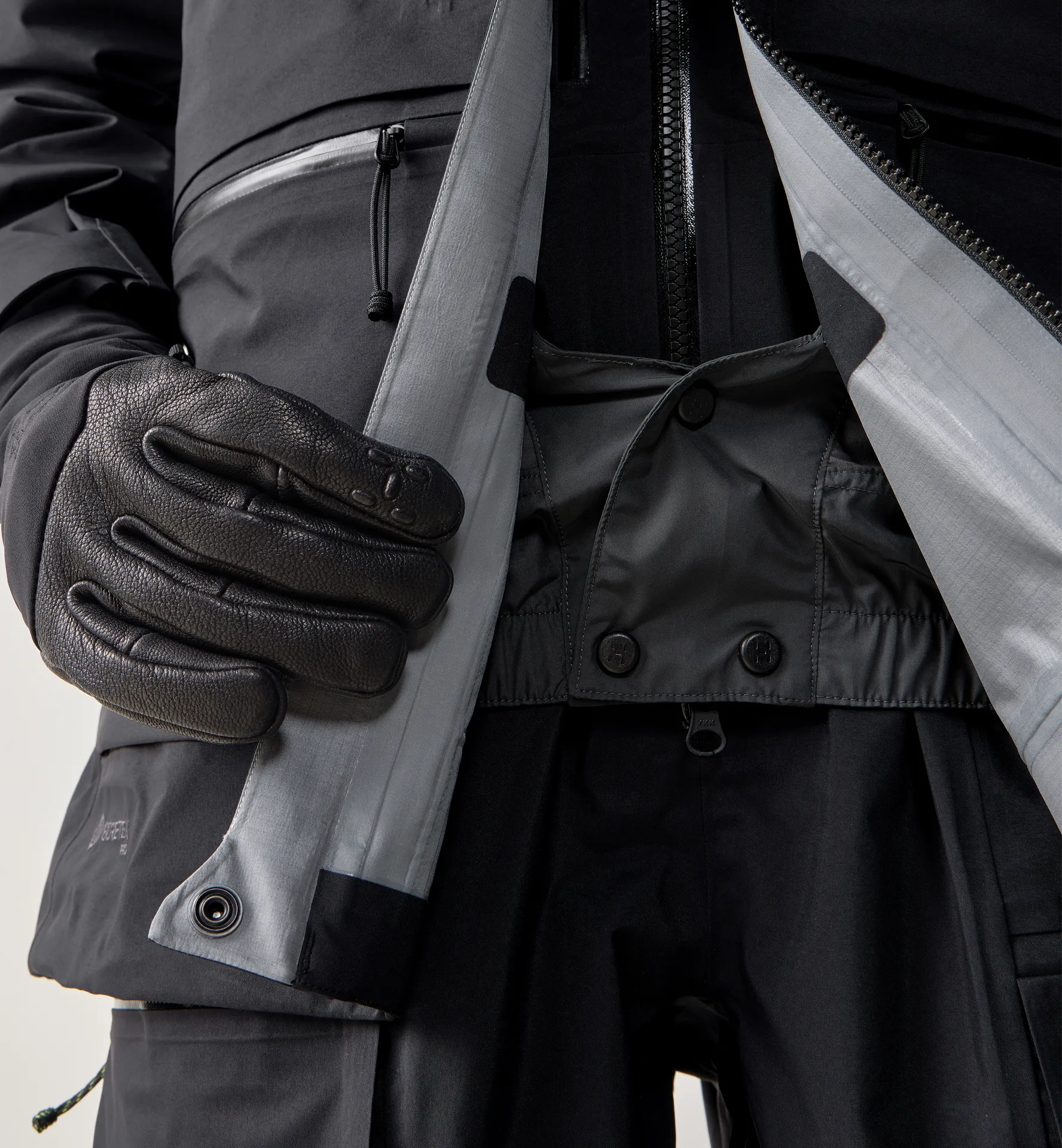 Vassi GTX Pro II Jacket Women True Black